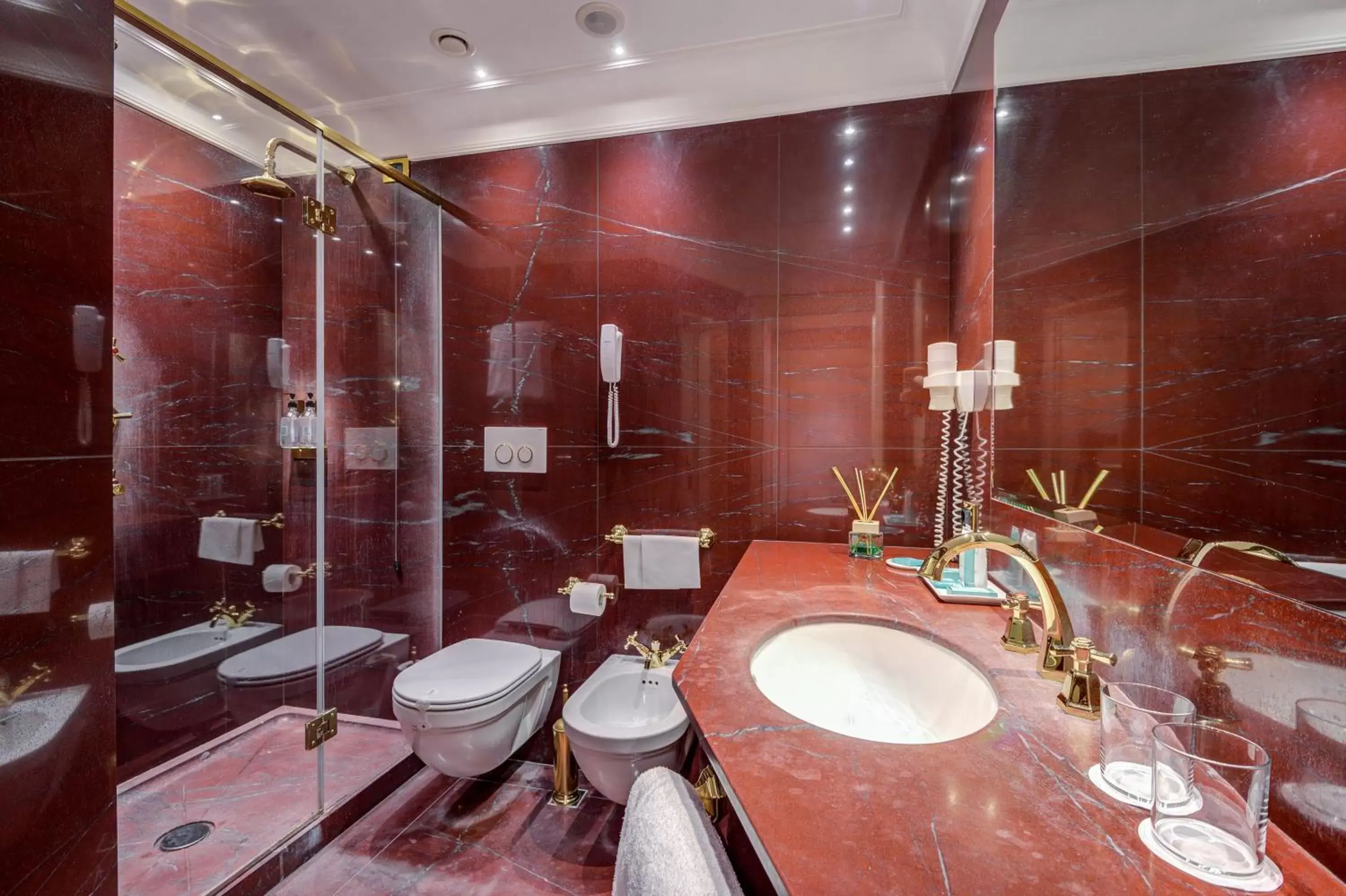 Bathroom in Hotel Ai Reali - Small Luxury Hotels of the World