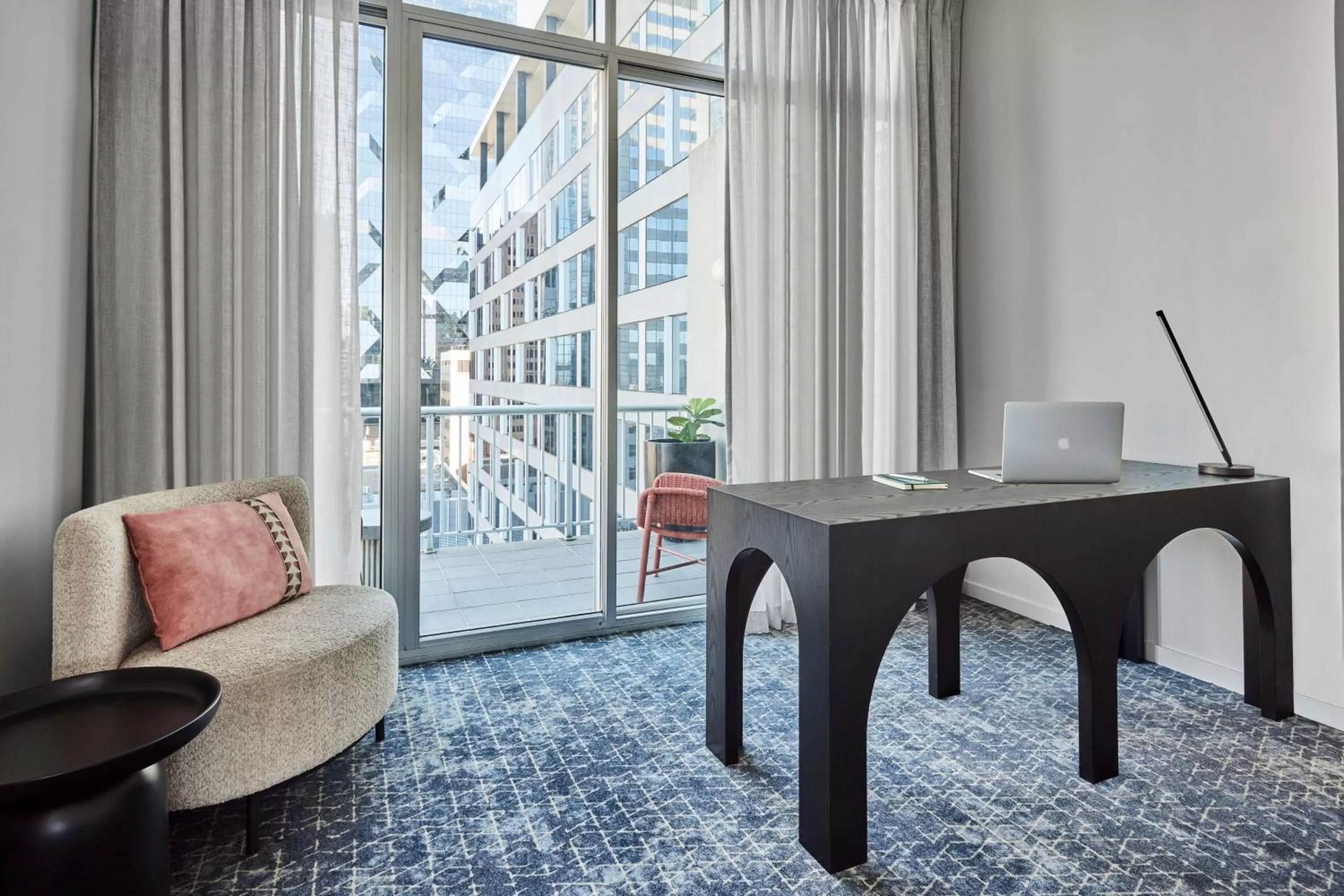 hair dresser in Adina Apartment Hotel Melbourne Flinders Street