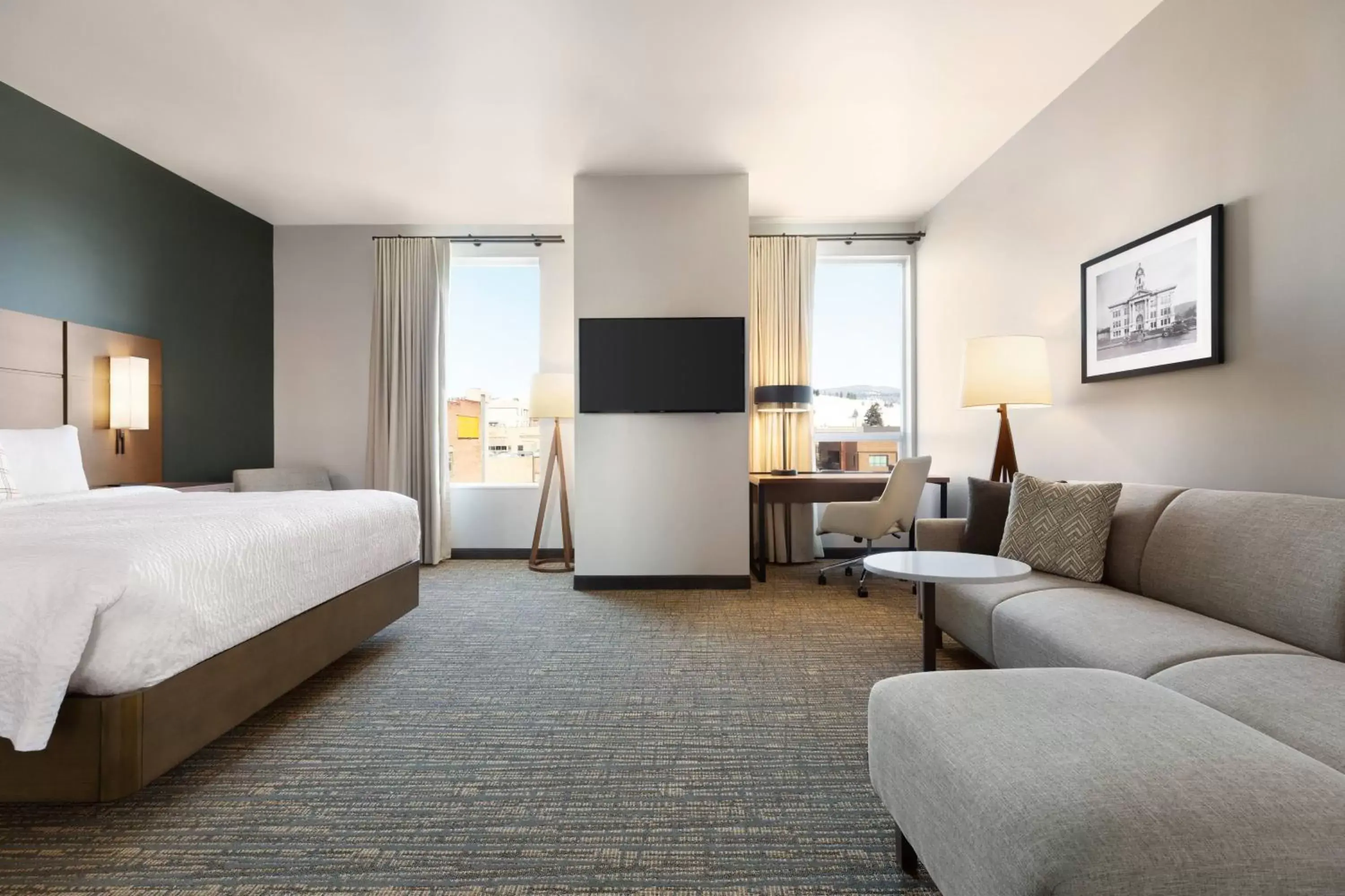 Bedroom, TV/Entertainment Center in Residence Inn by Marriott Missoula Downtown