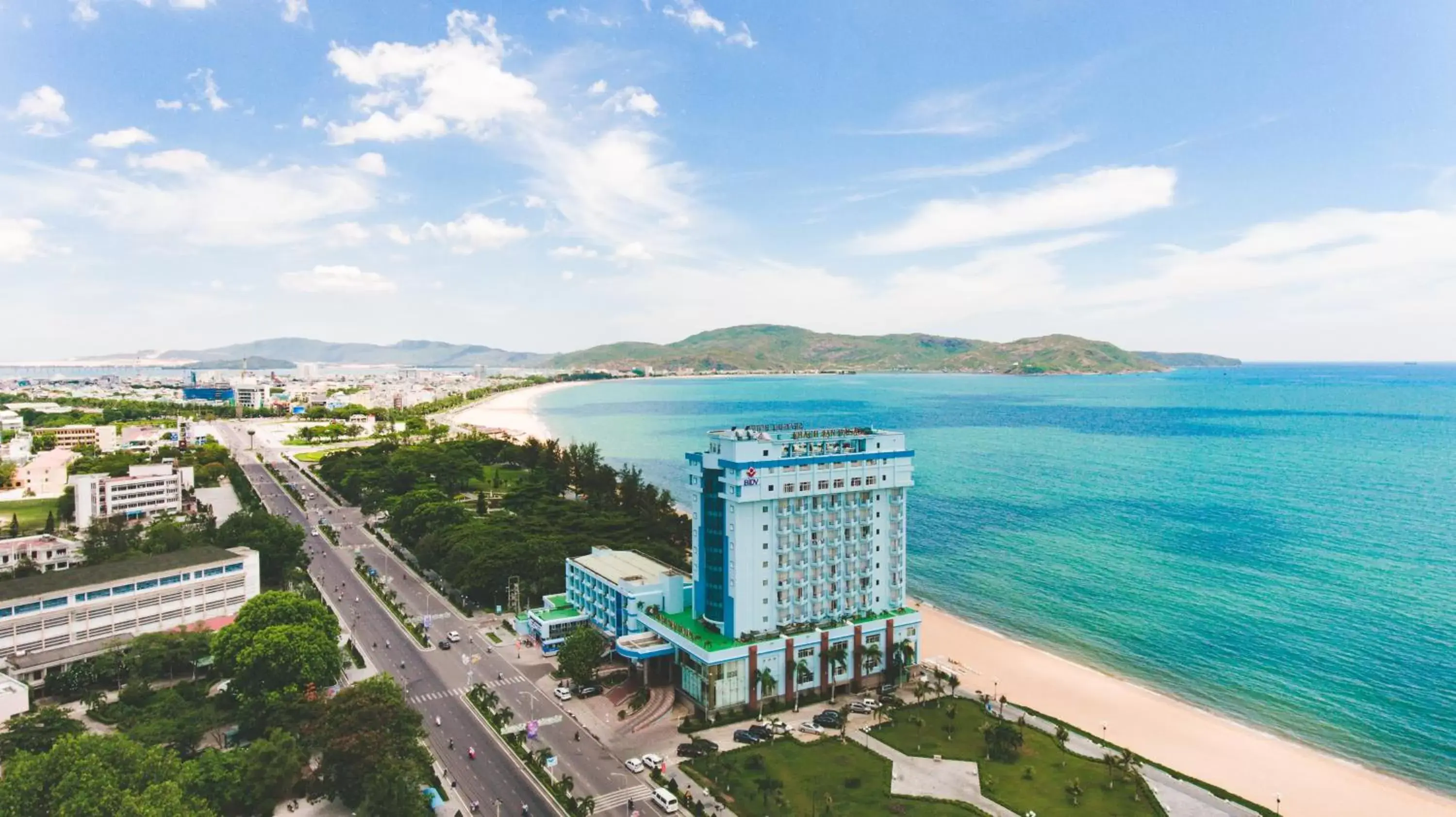 Property building, Bird's-eye View in Seagull Hotel