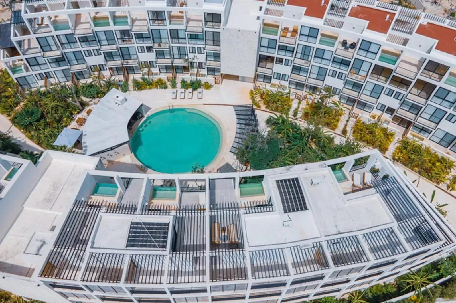 Property building, Bird's-eye View in The Waves Tulum