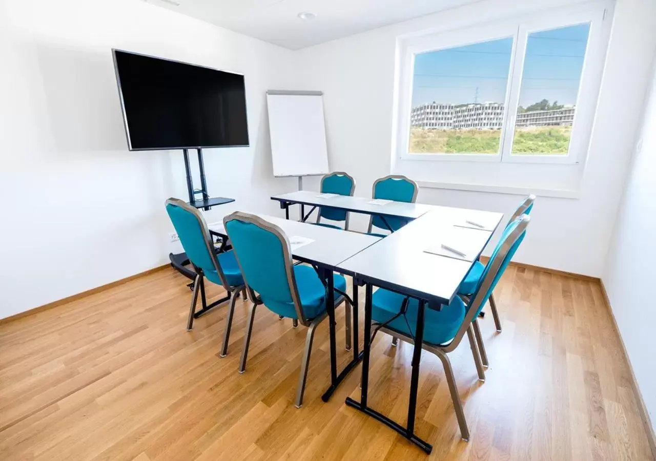 Meeting/conference room in Aquatis Hotel