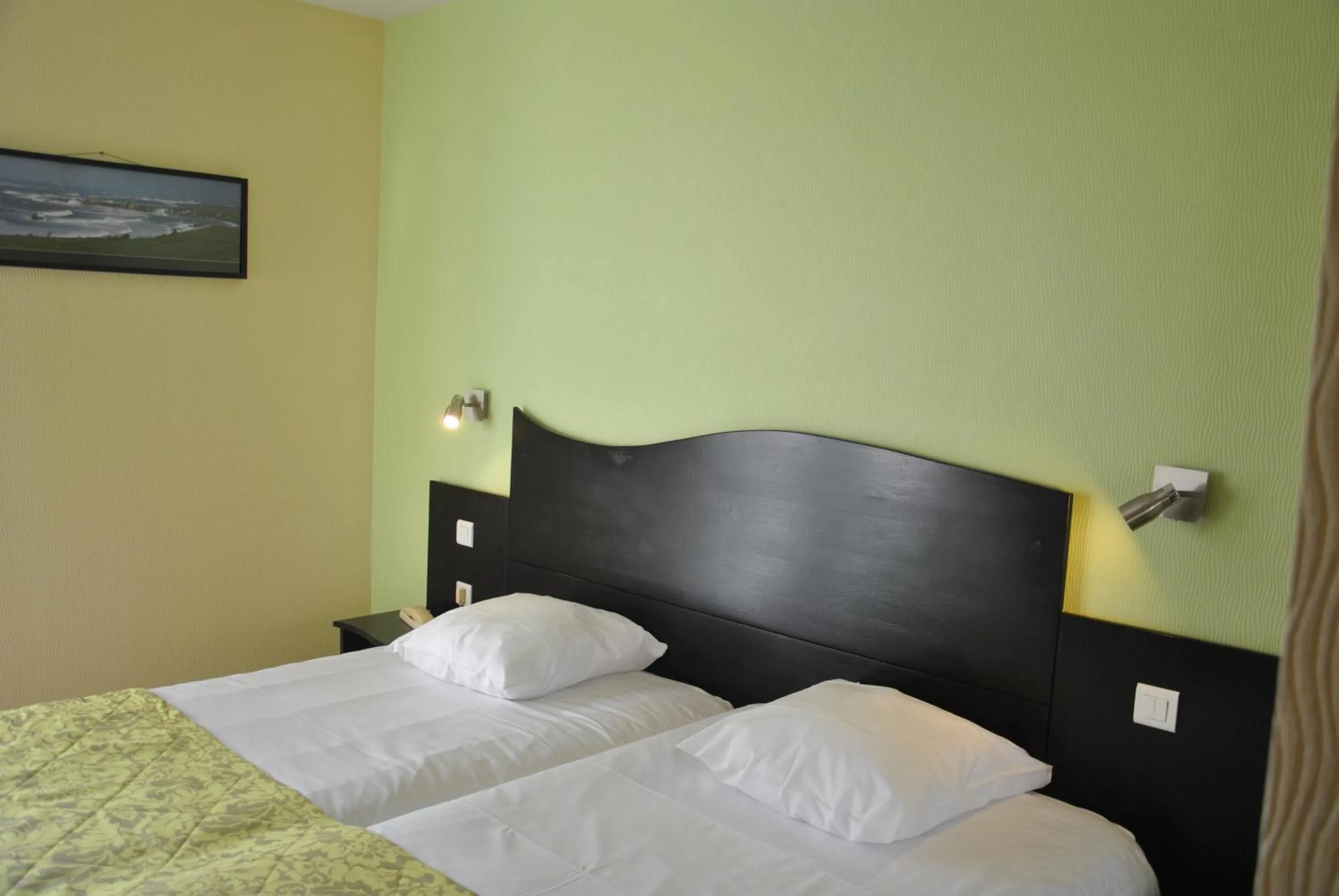 Photo of the whole room, Bed in Hôtel Cositel, CIT'HOTEL Coutances