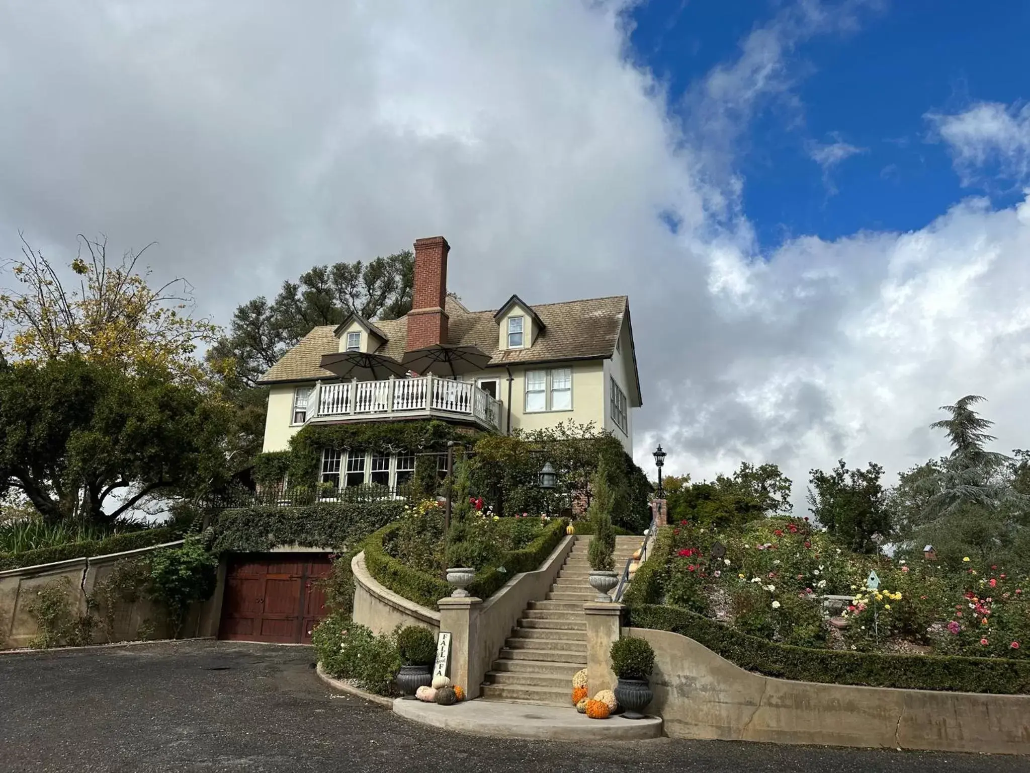 Property Building in The Inn on Knowles Hill Bed & Breakfast Hotel