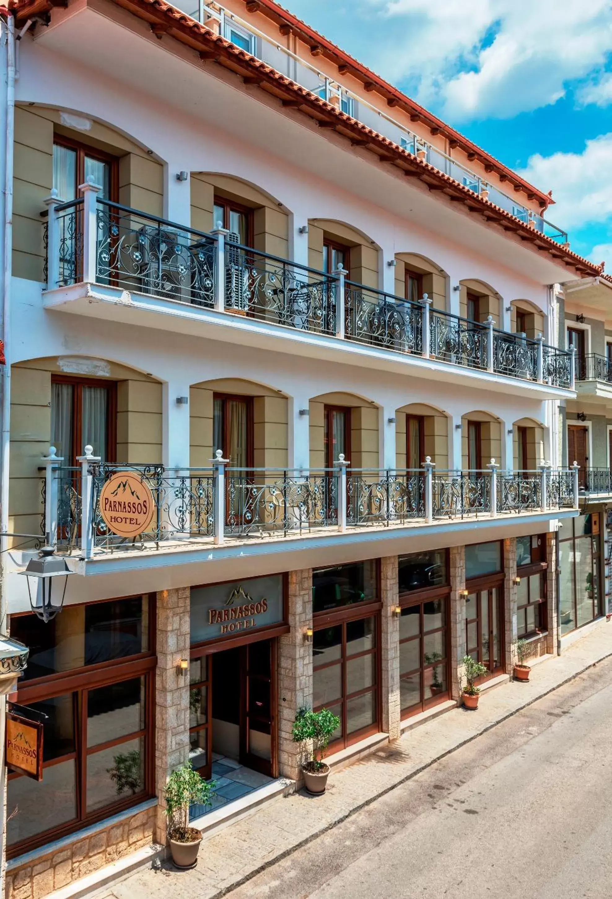 Facade/entrance in Parnassos Delphi Hotel Facade/entrance in Parnassos Delphi Hotel