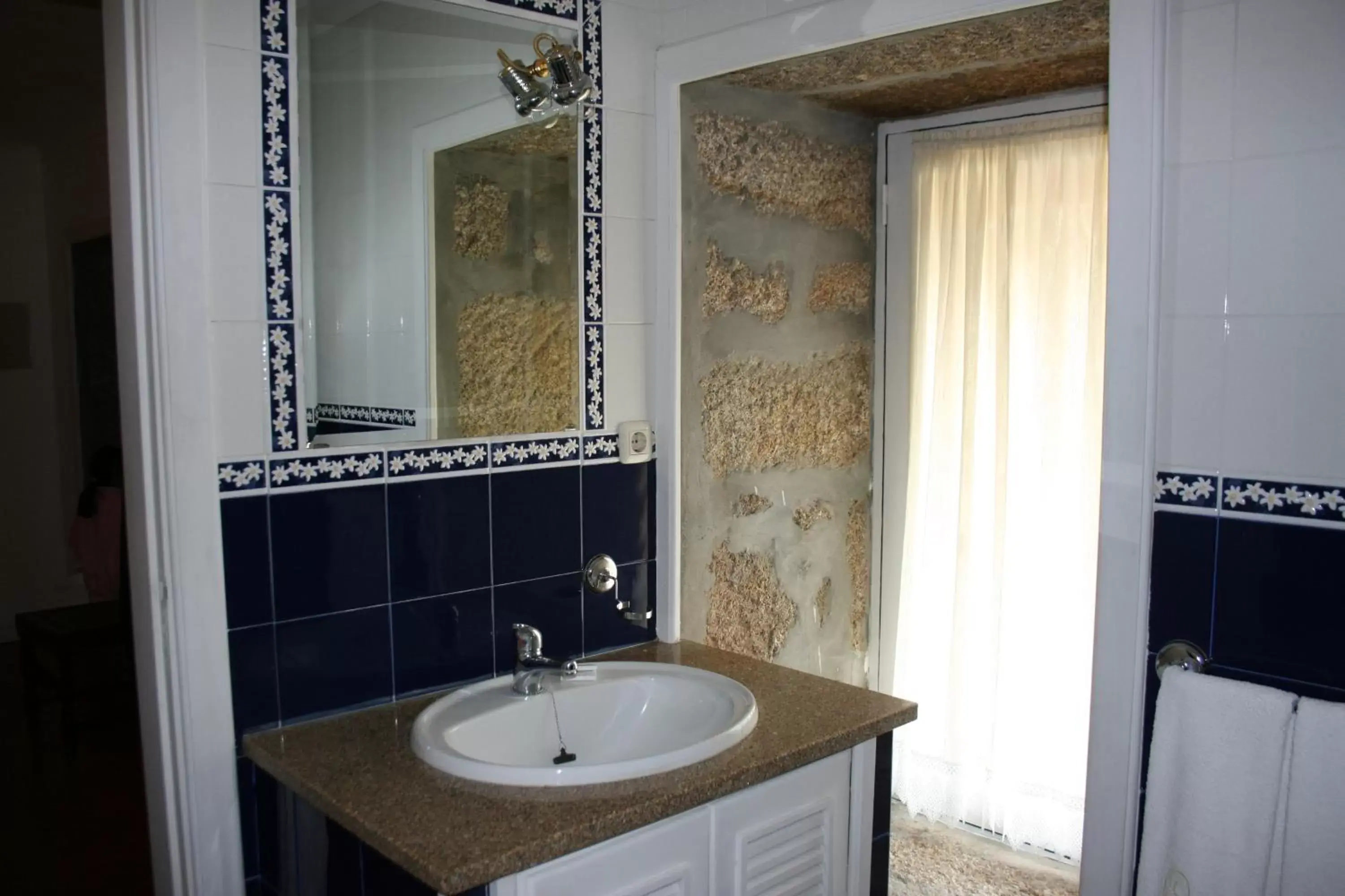 Bathroom in Quinta da Ermida - Turismo de Habitacao
