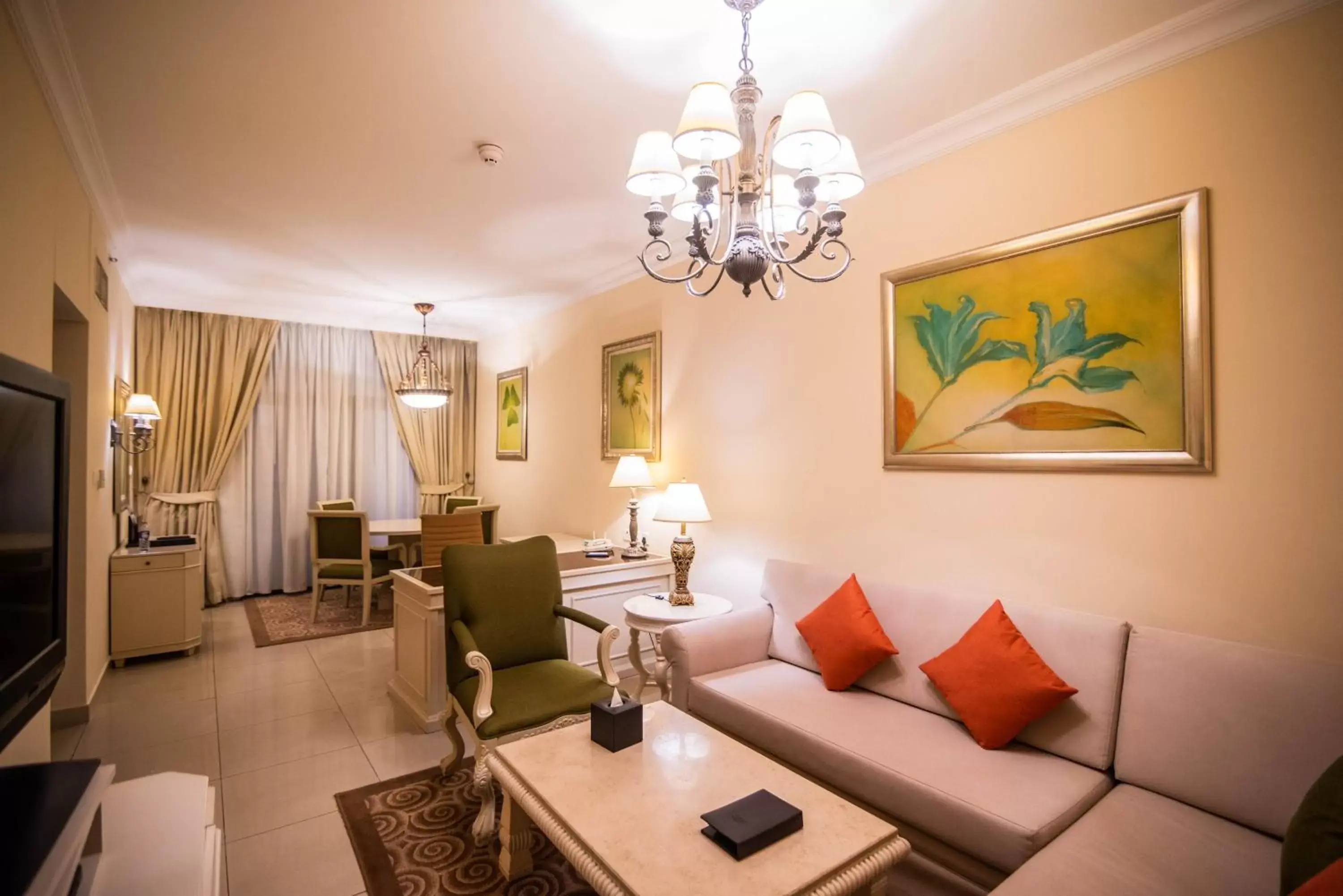 Living room, Seating Area in Mercure Dubai Barsha Heights Hotel Suites