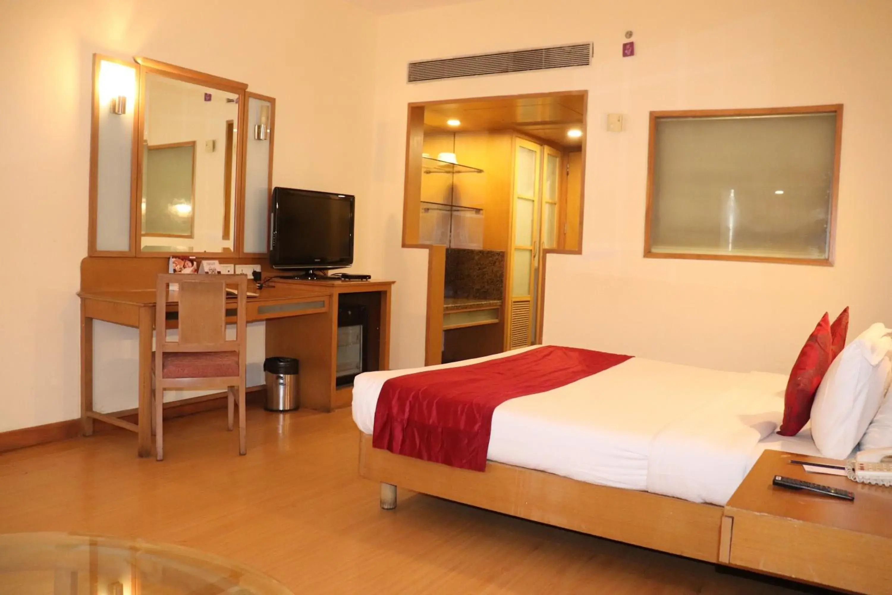 Bedroom, Bed in Hotel Vits Aurangabad