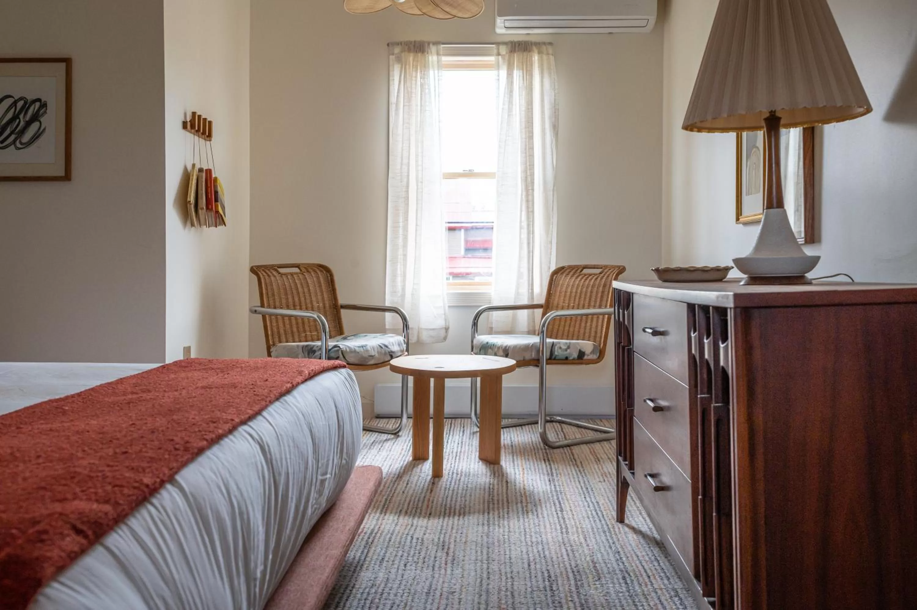 Bed in Eastwind Hotel Lake Placid