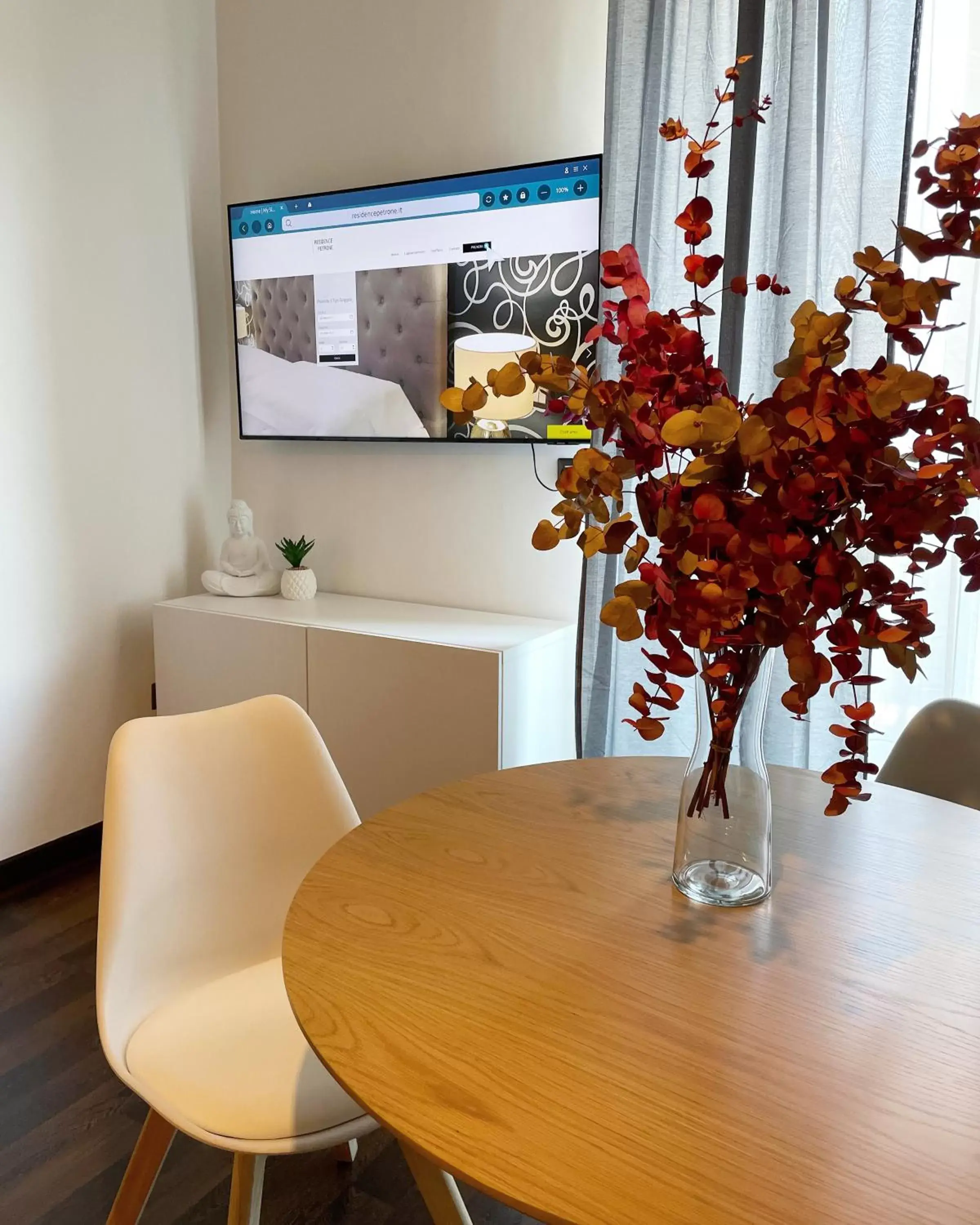 Seating area, TV/Entertainment Center in Residence Petrone