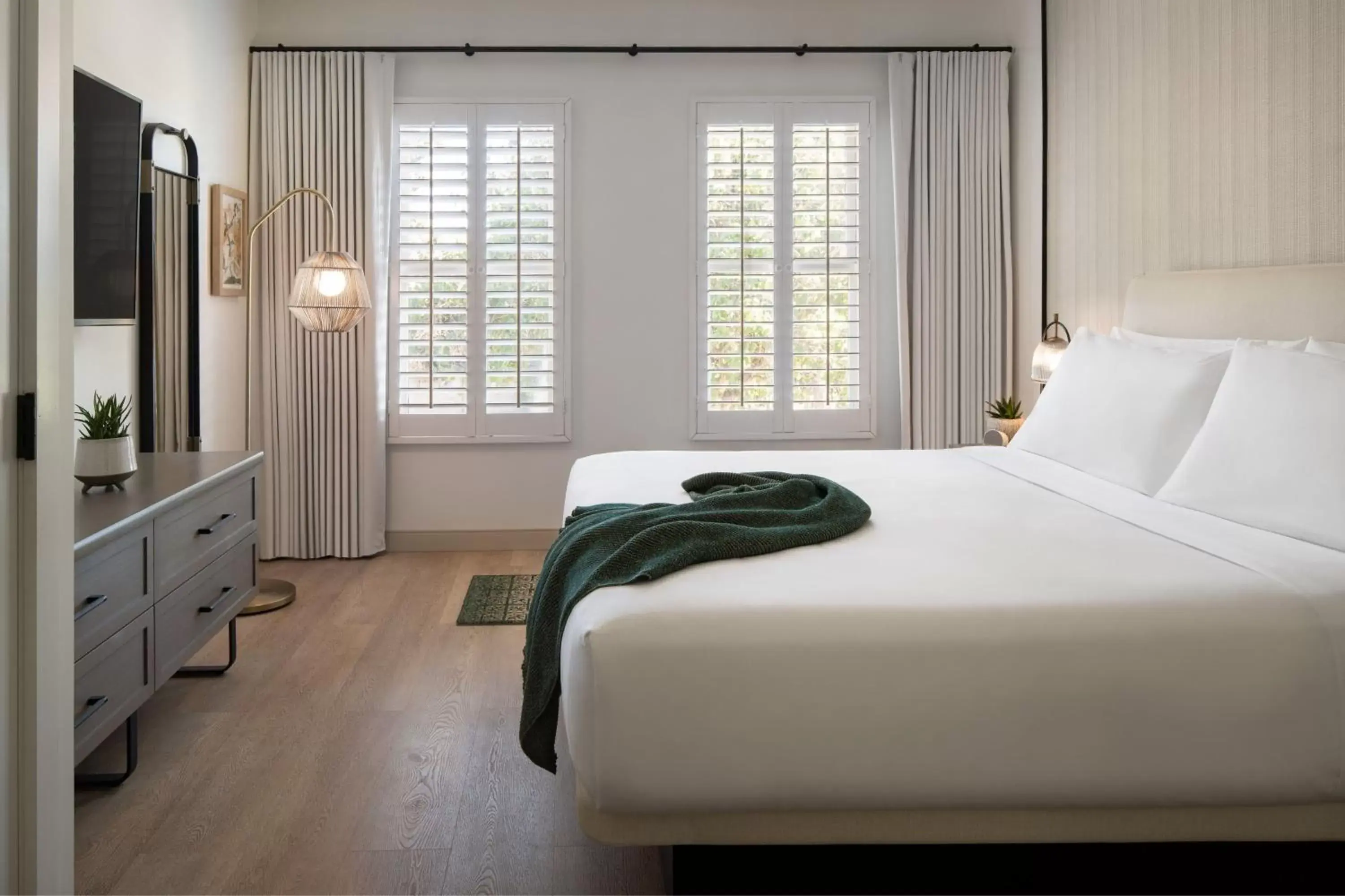 Photo of the whole room, Bed in The Steward, Santa Barbara, a Tribute Portfolio Hotel