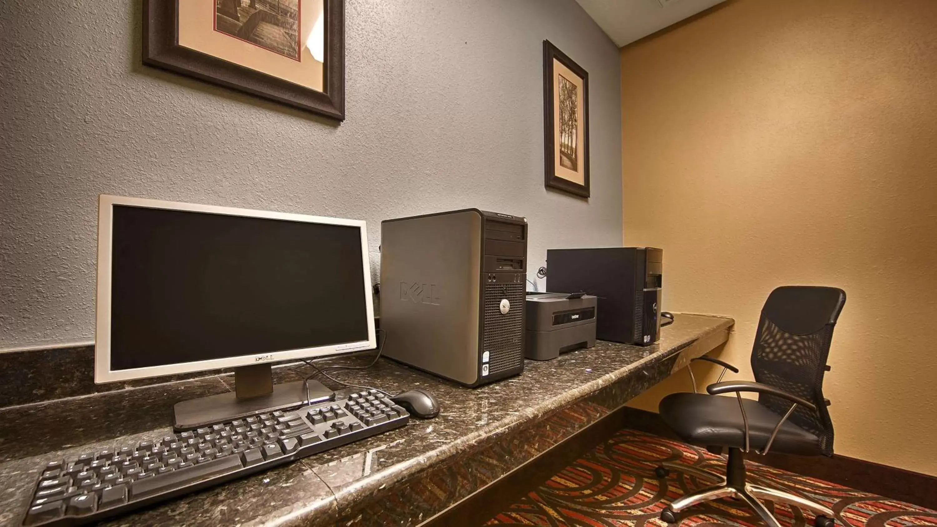 On site, Business Area/Conference Room in Best Western Orange Inn & Suites