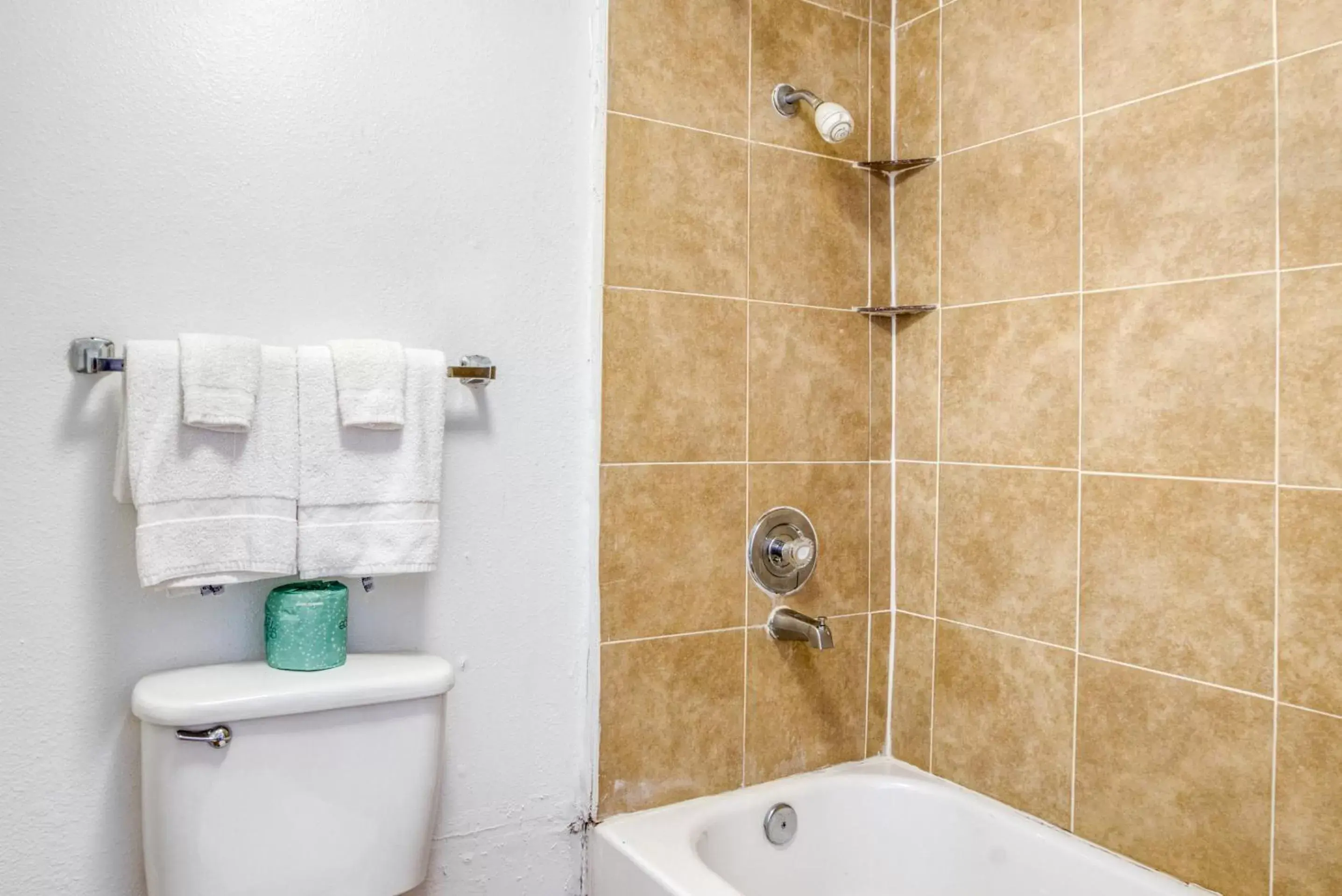 Bathroom in OYO Hotel San Antonio Lackland Air Force Base West