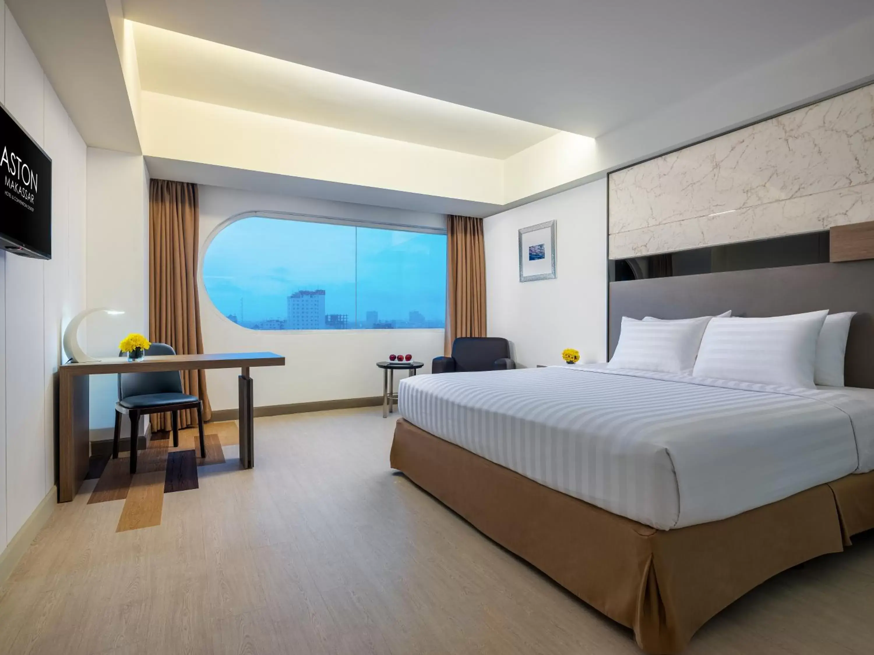 Bedroom in ASTON Makassar Hotel & Convention Center