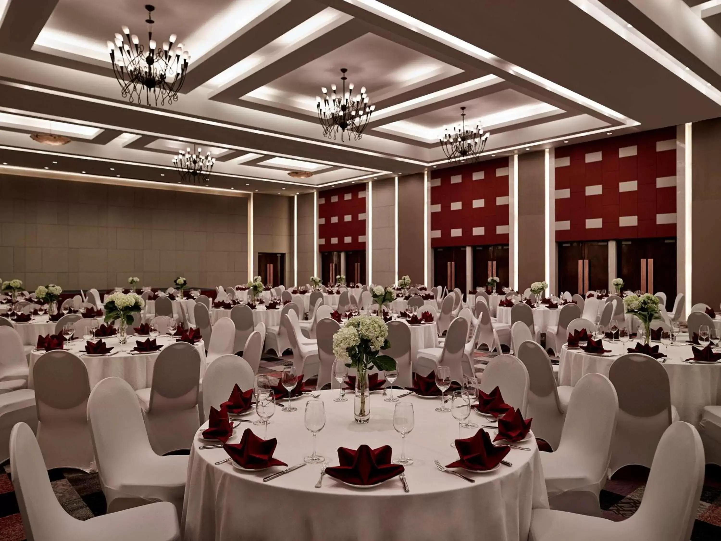 On site, Banquet Facilities in Pullman Hanoi