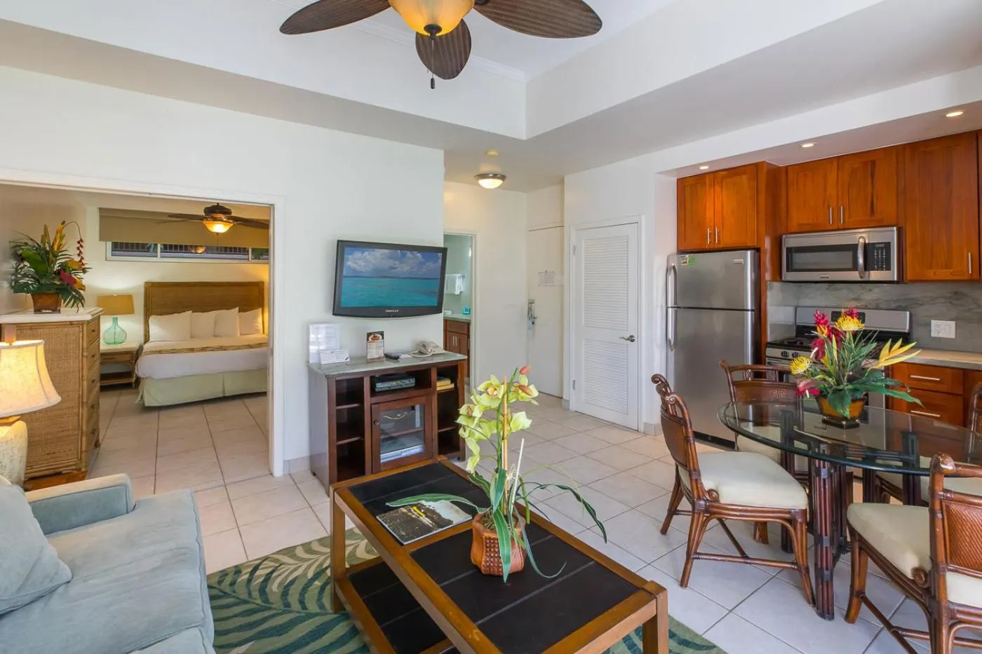 Dining Area in Waikiki Shore by OUTRIGGER - Select Your Unit
