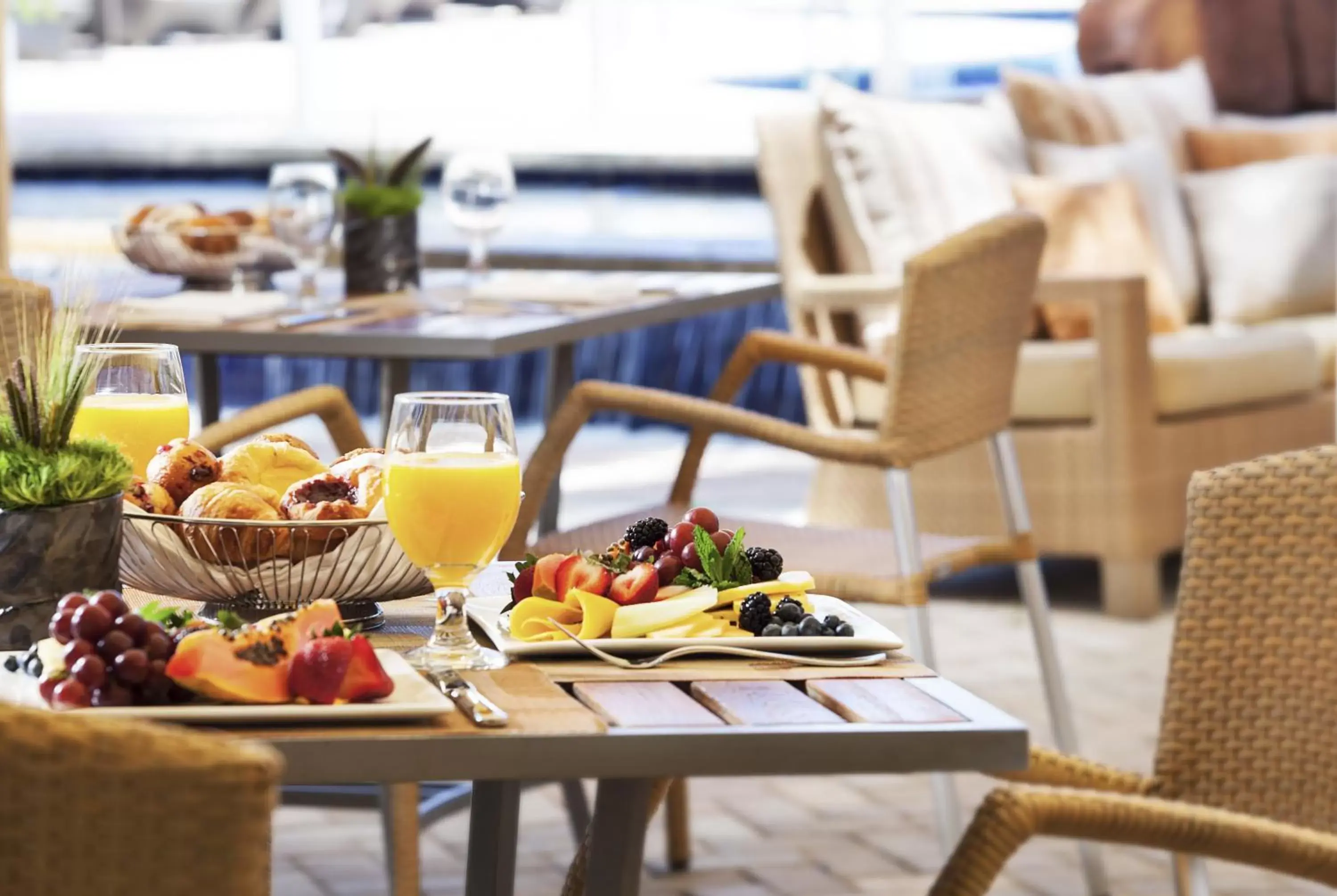 Balcony/Terrace, Restaurant/Places to Eat in Trump International Beach Resort - Sunny Isles Beach