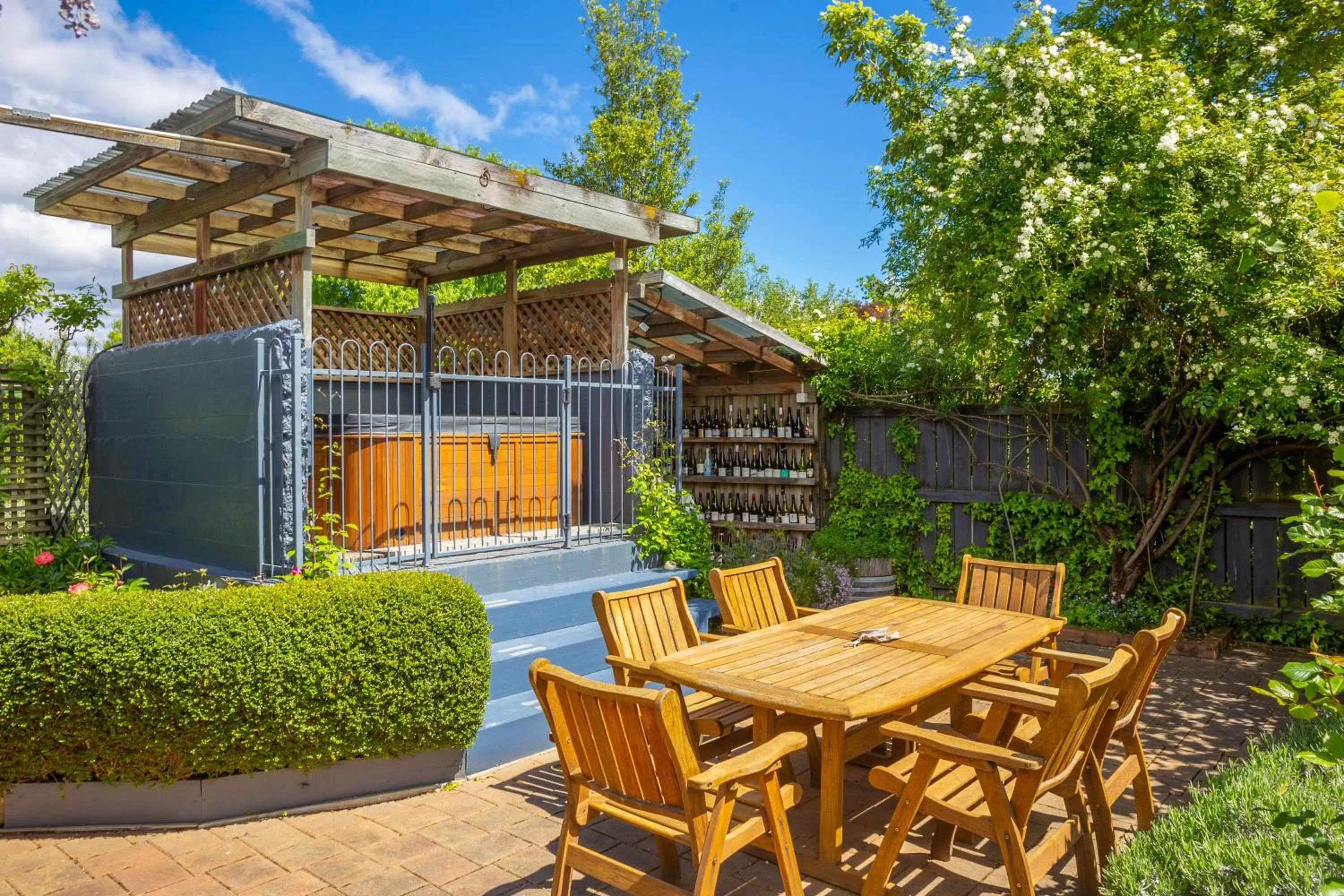 Olde Mill House B&B & Bike2Wine cycle hire