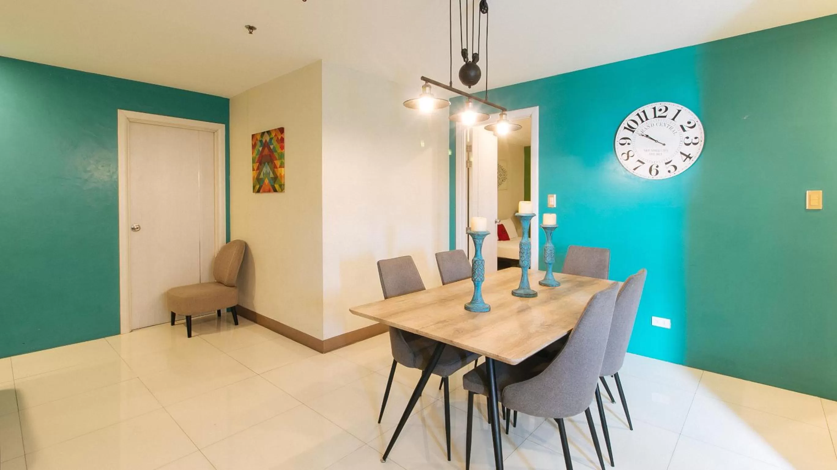 Dining area in RedDoorz Plus at Kamuning Quezon City