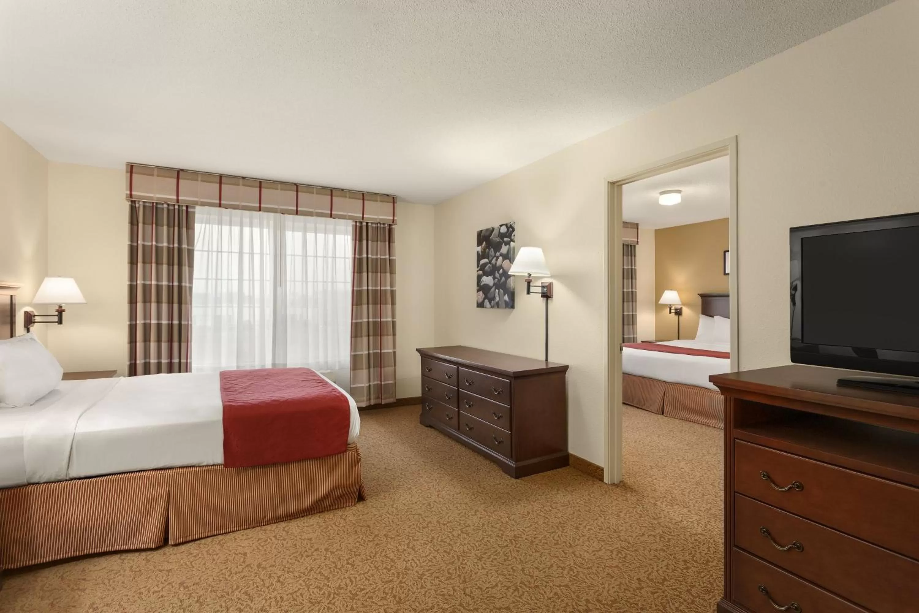 Bed in Country Inn & Suites by Radisson, Ames, IA