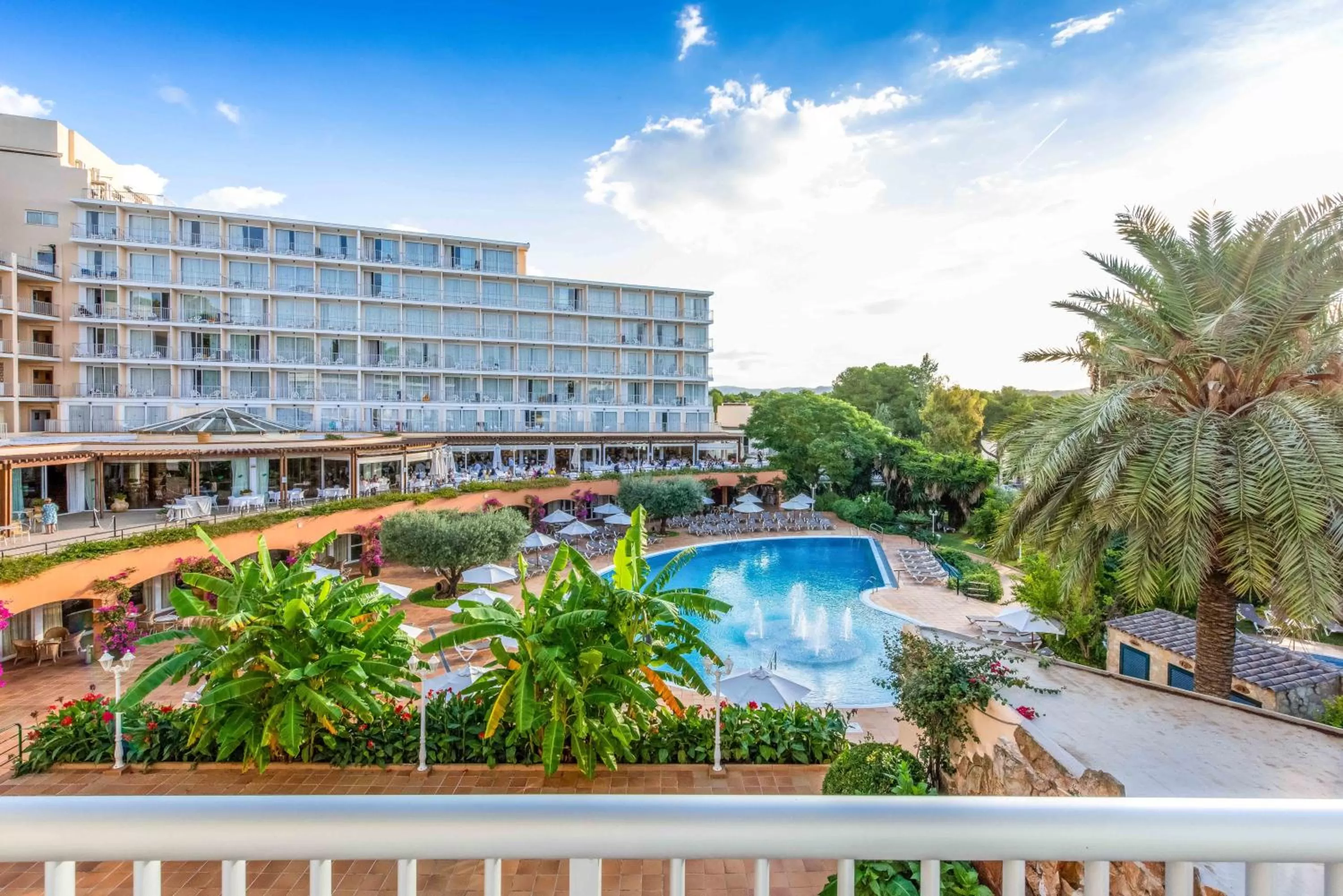 Property building in Valentin Grand Park Suite Hotel