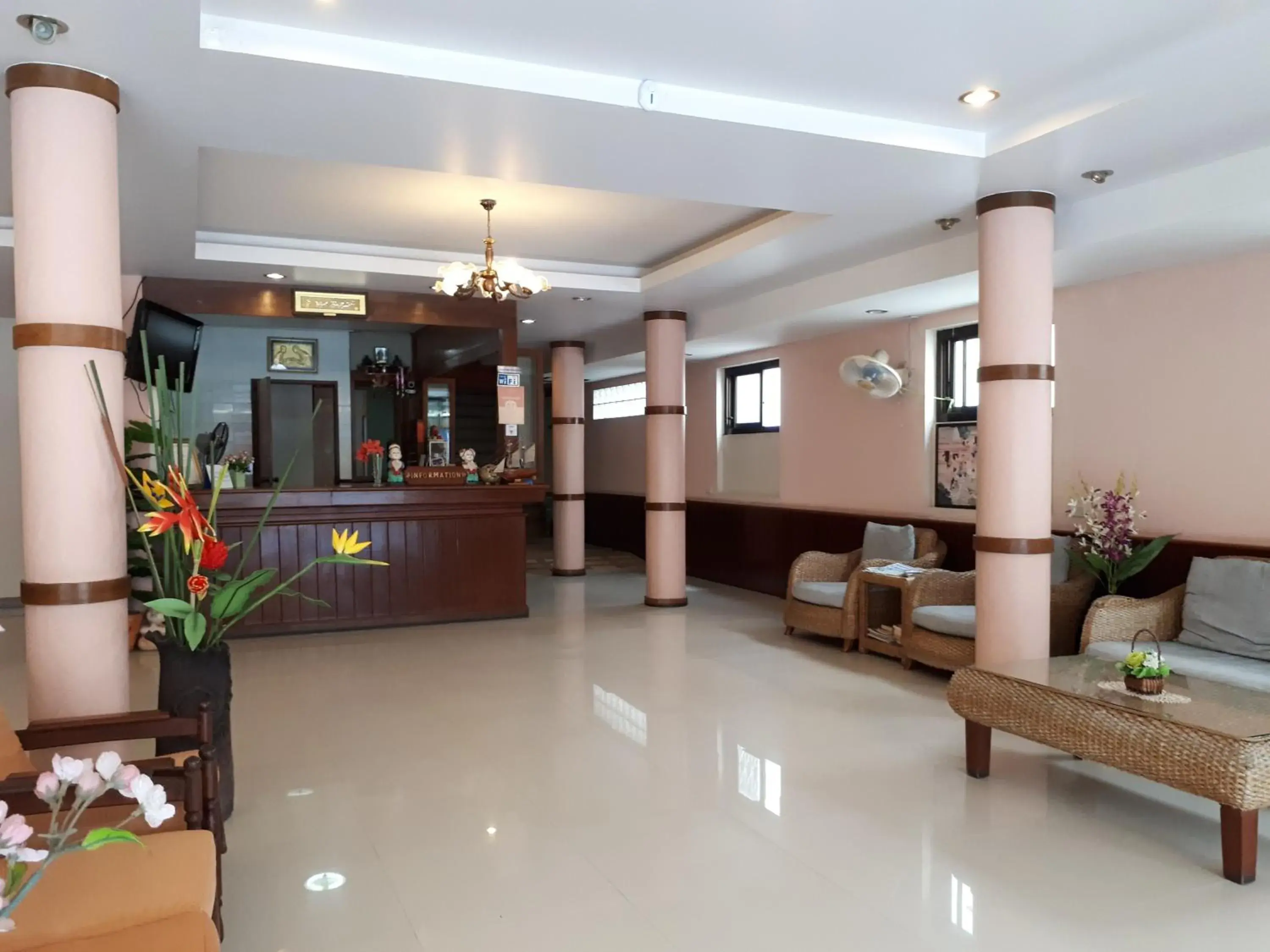 Lobby/Reception in Nathon Residence Hotel