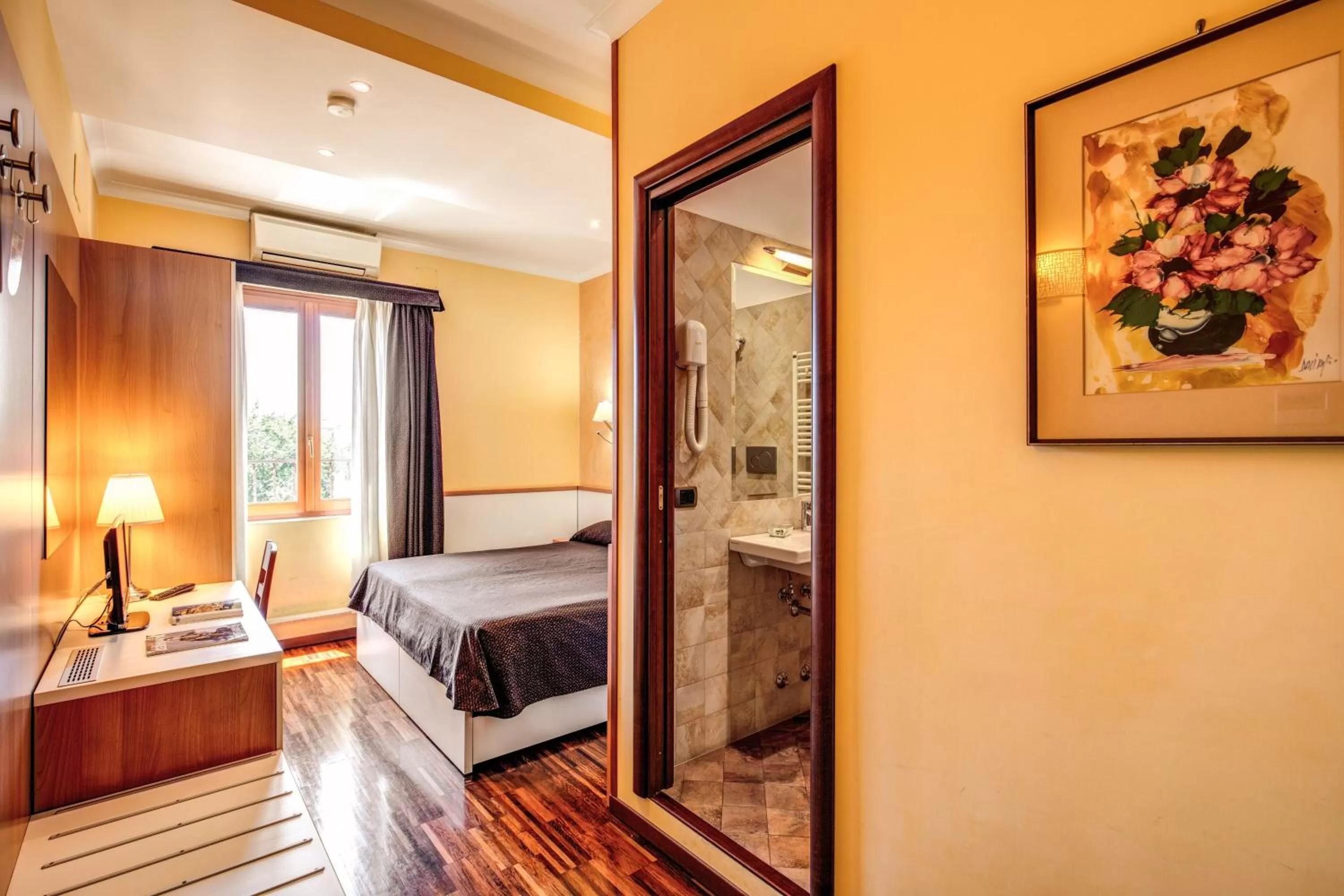 Bed in Hotel Roma Tiburtina Metro