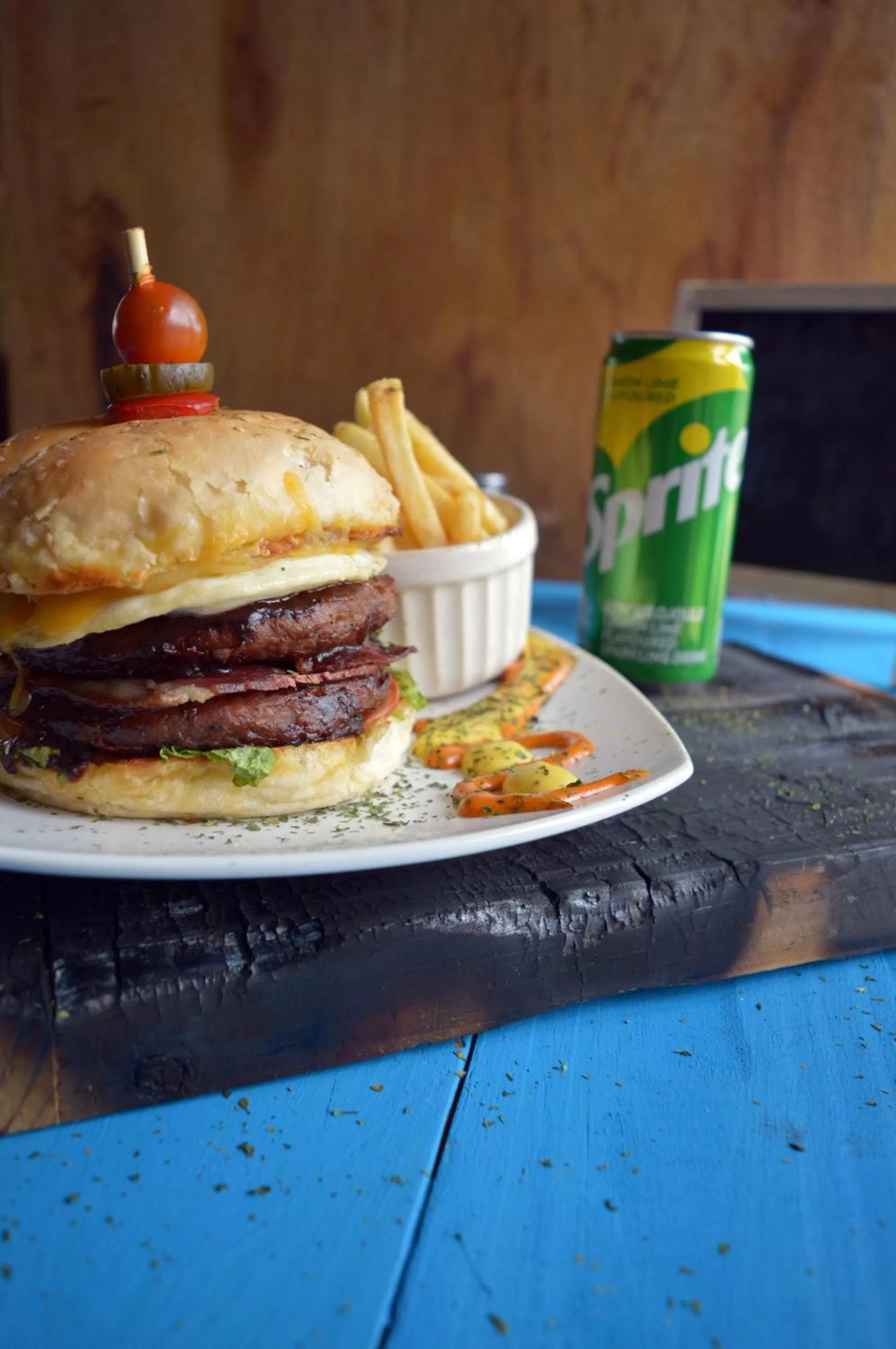 Food and drinks in Lido Hotel