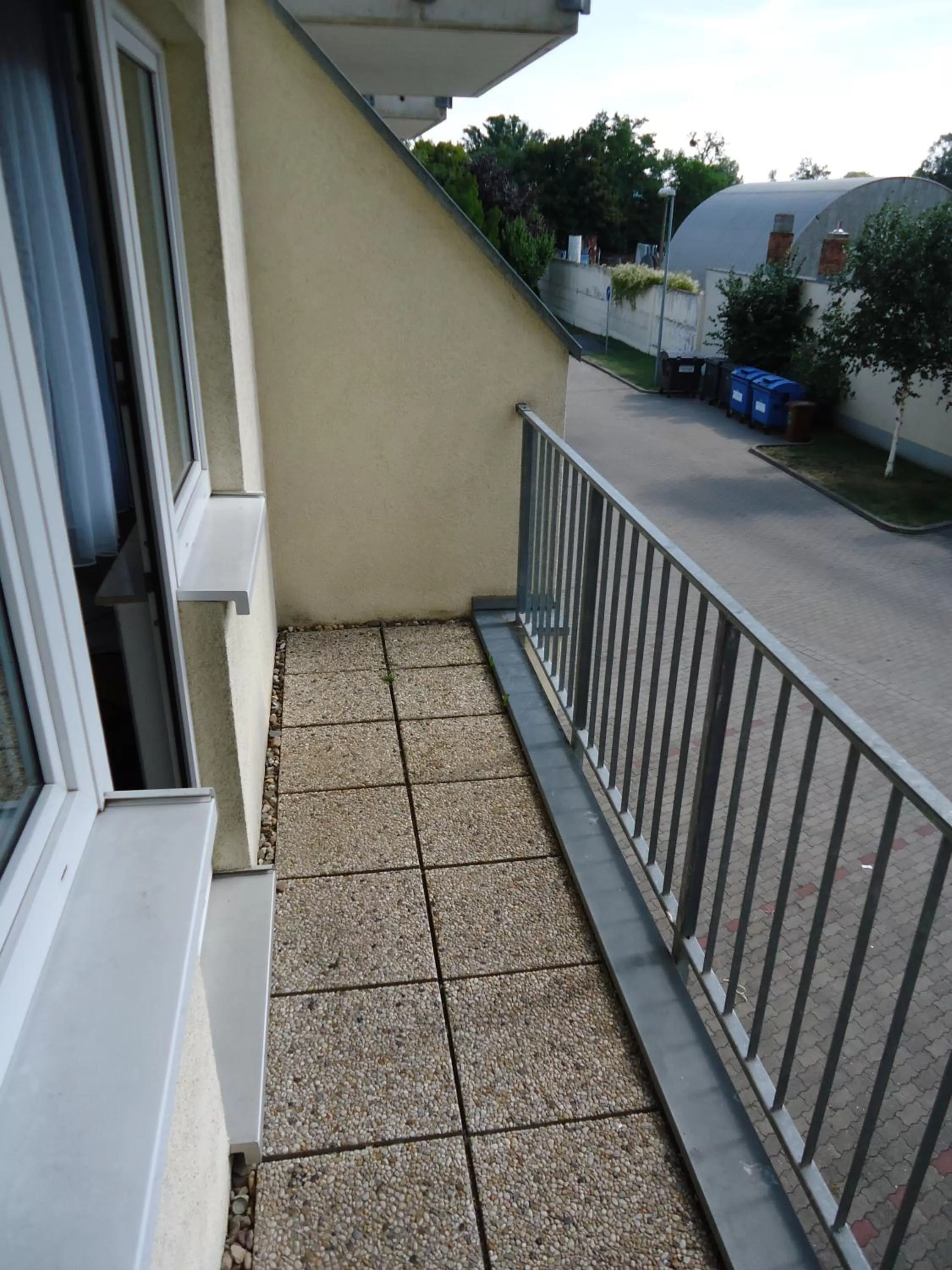 Balcony/Terrace in Sleep & Go Hotel Magdeburg