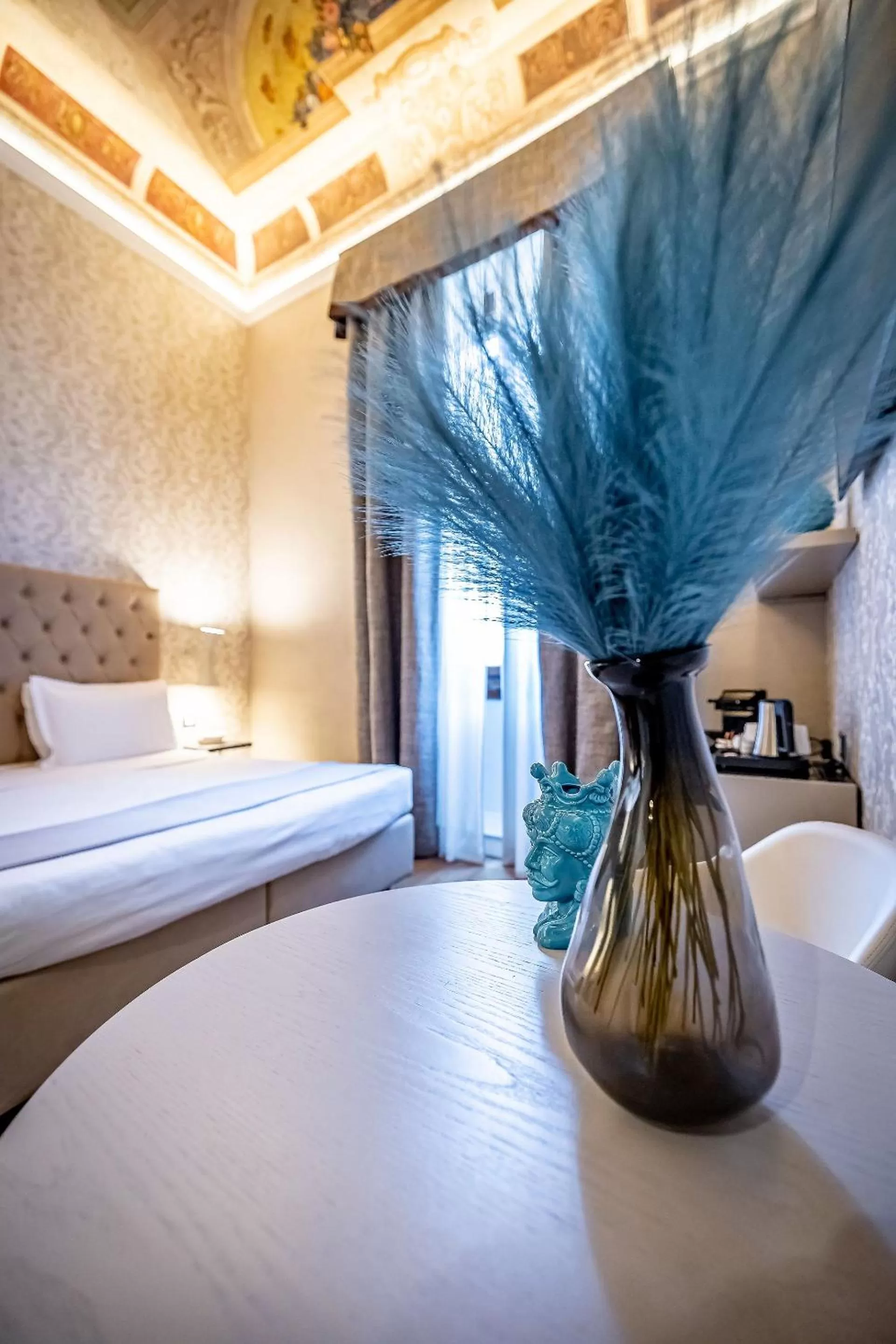 Decorative detail, Bed in Martelli 6 Suite & Apartments