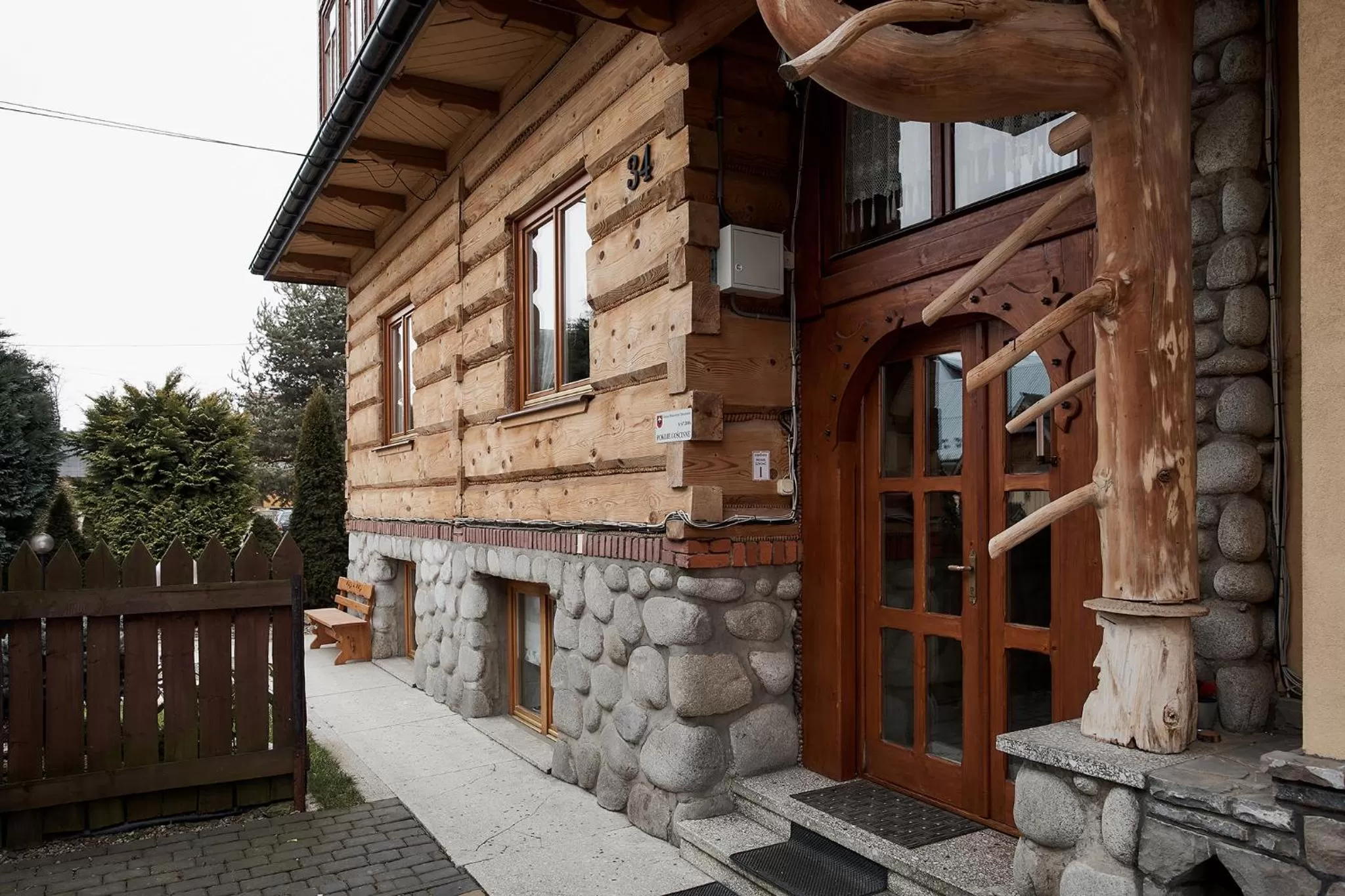 Property building in Chata u Bronka