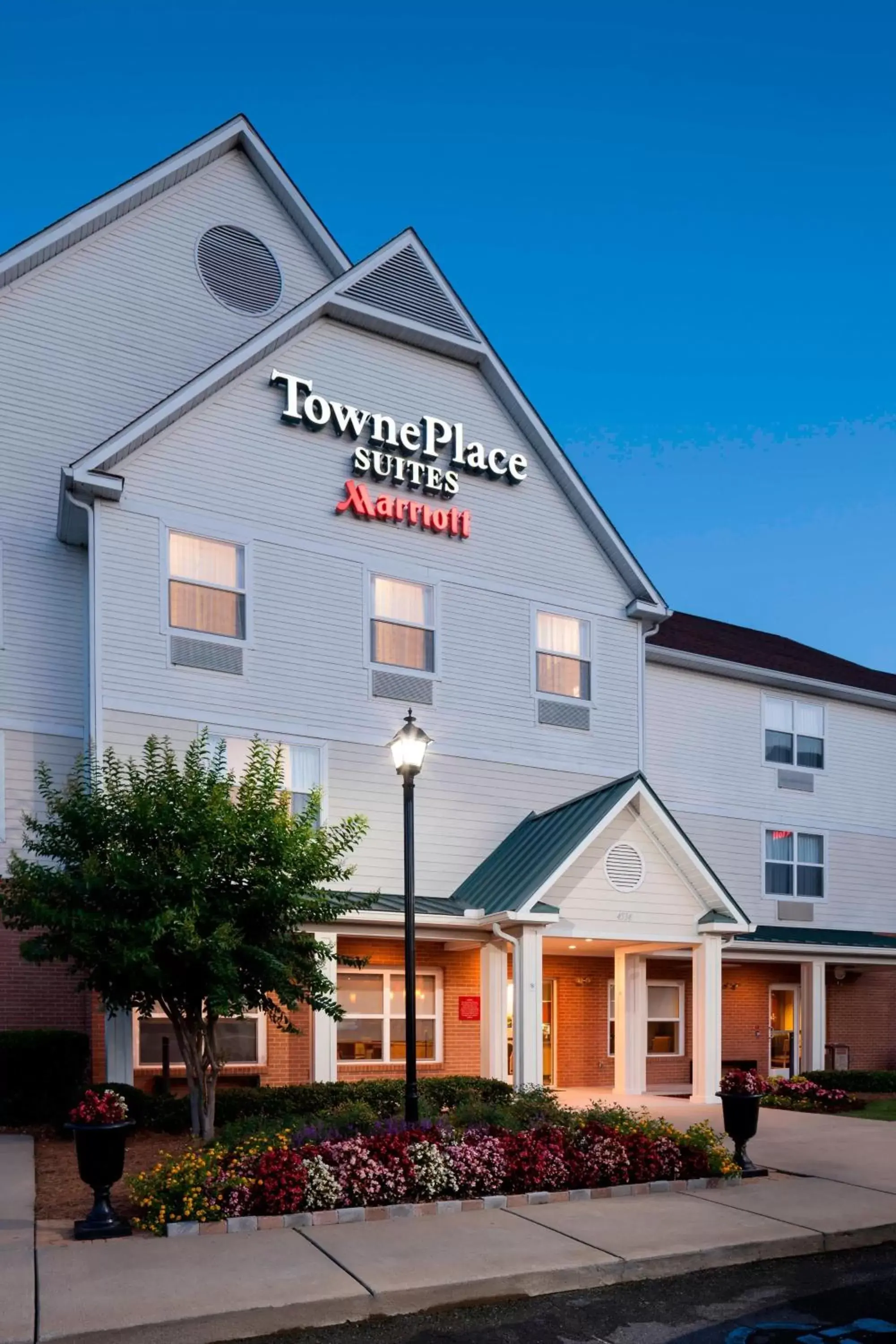 Property Building in TownePlace Suites Columbus