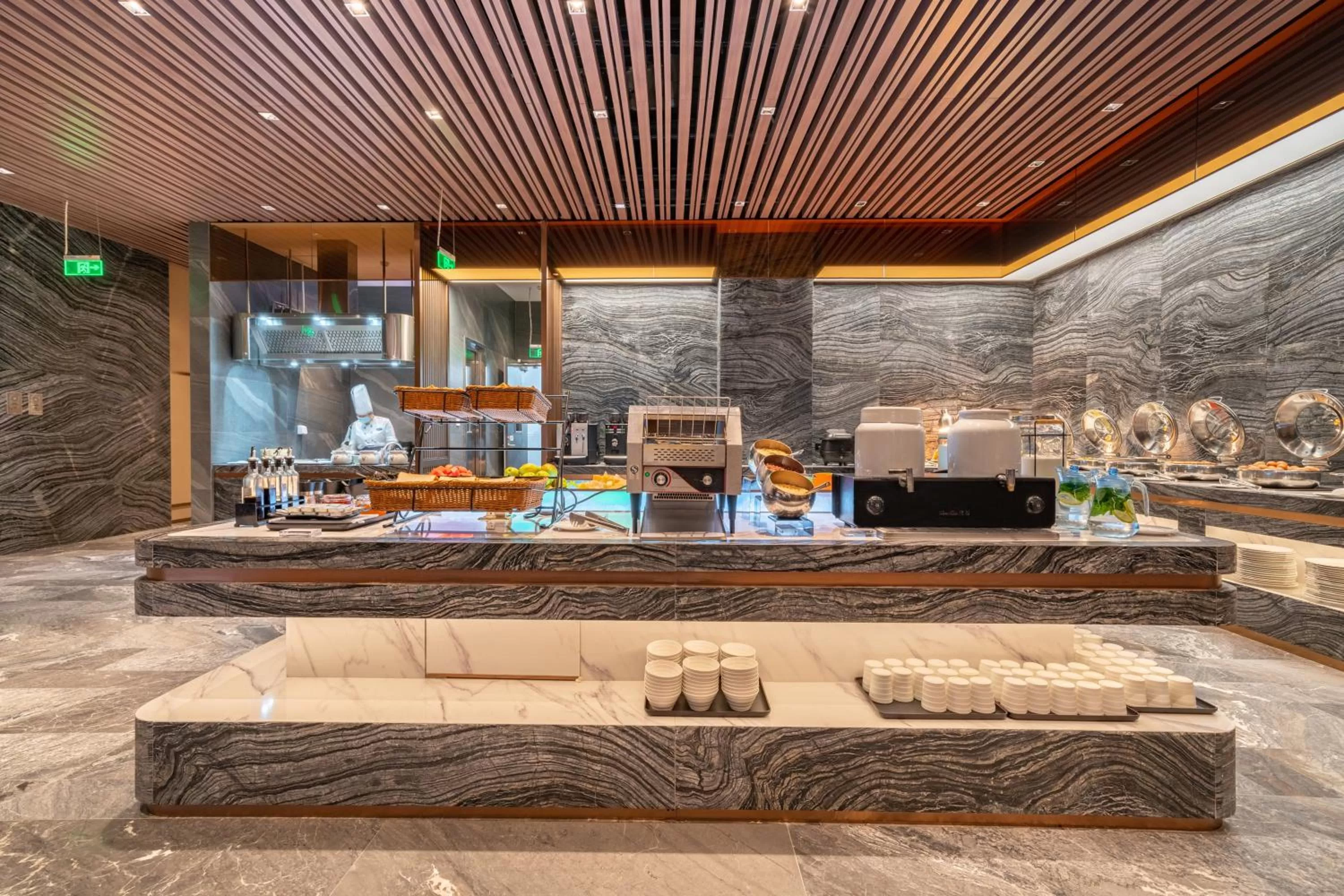 Restaurant/places to eat in Holiday Inn Express Beijing Huacai by IHG