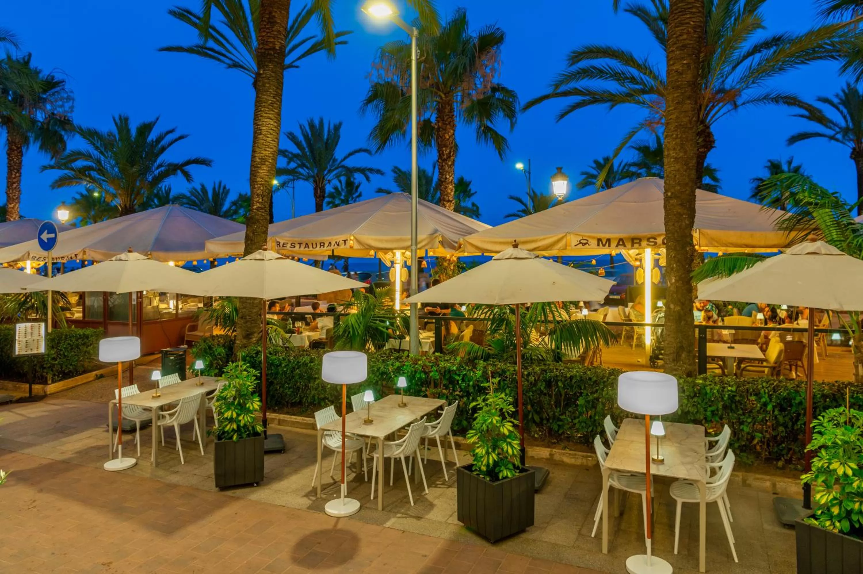 Restaurant/places to eat in Hotel Marsol