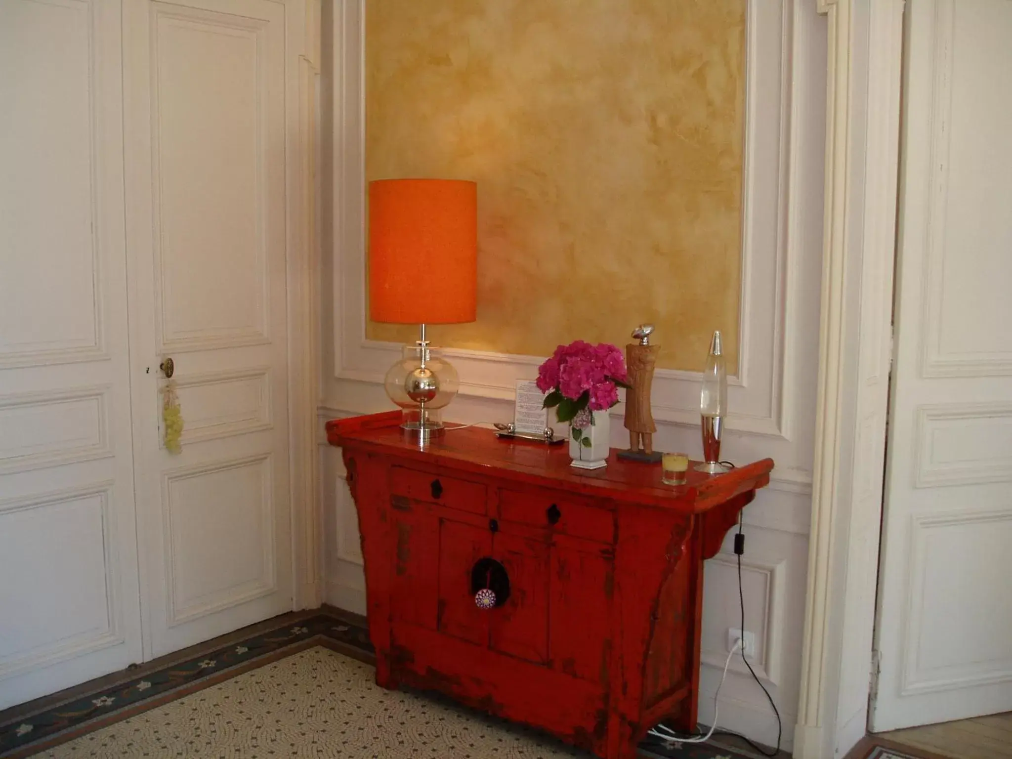 Lobby or reception, Bathroom in Hotel Le Clos Raymi