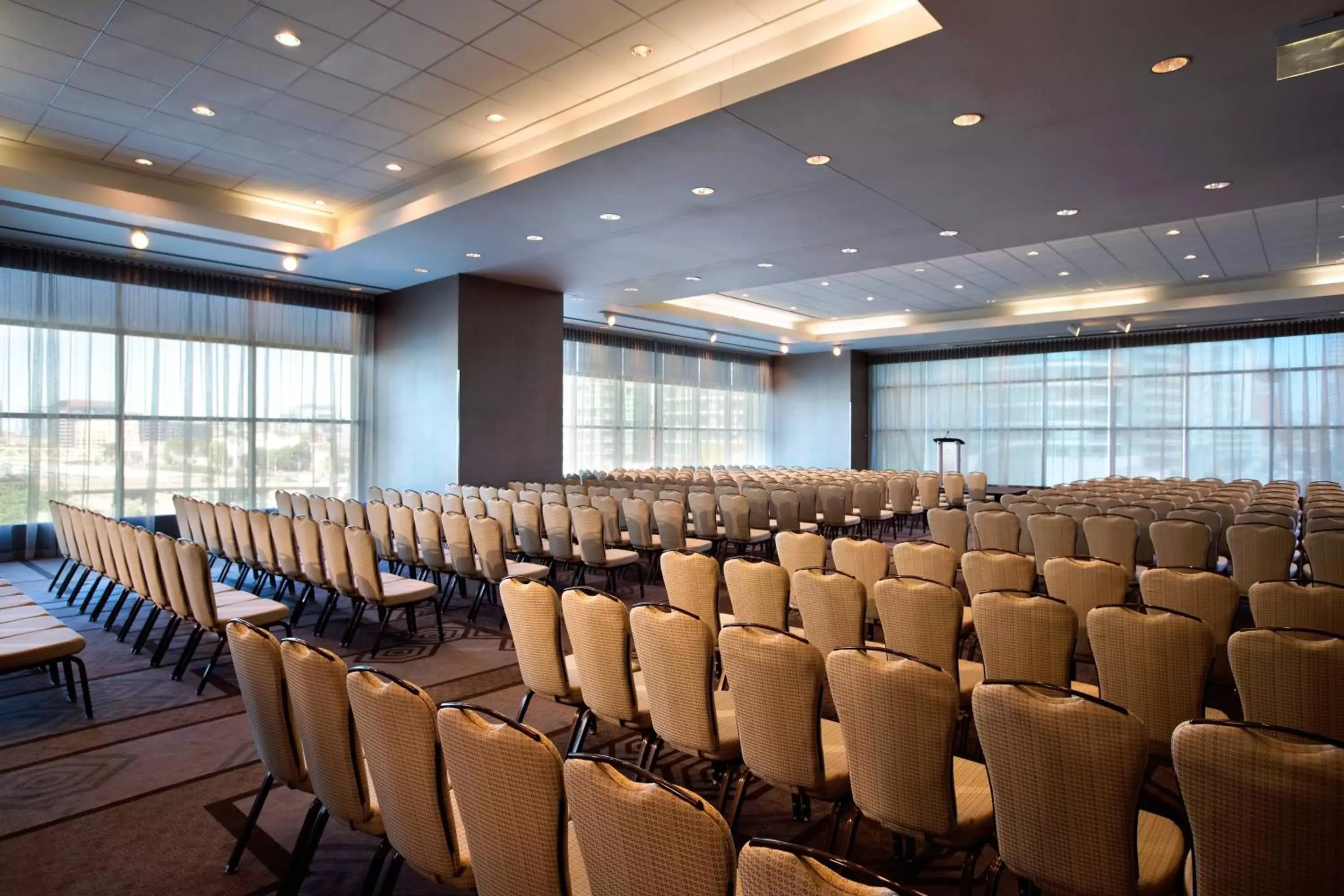 Meeting/conference room in Toronto Marriott City Centre Hotel