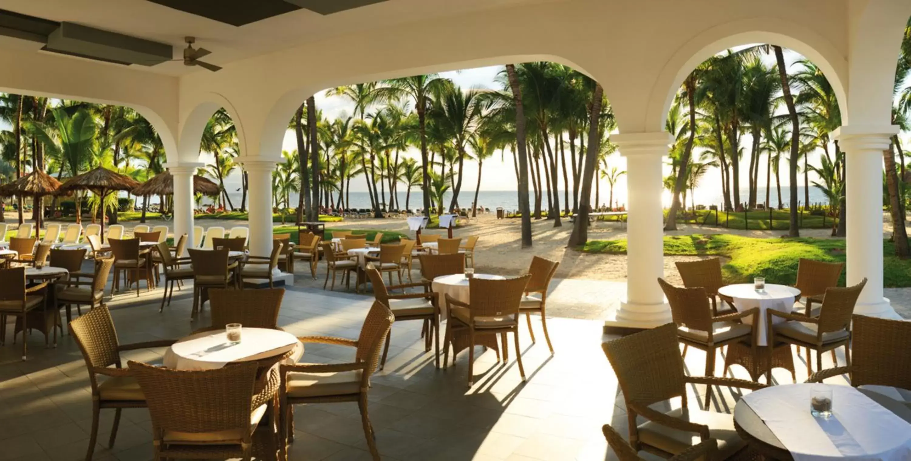 Restaurant/Places to Eat in Riu Jalisco - All Inclusive