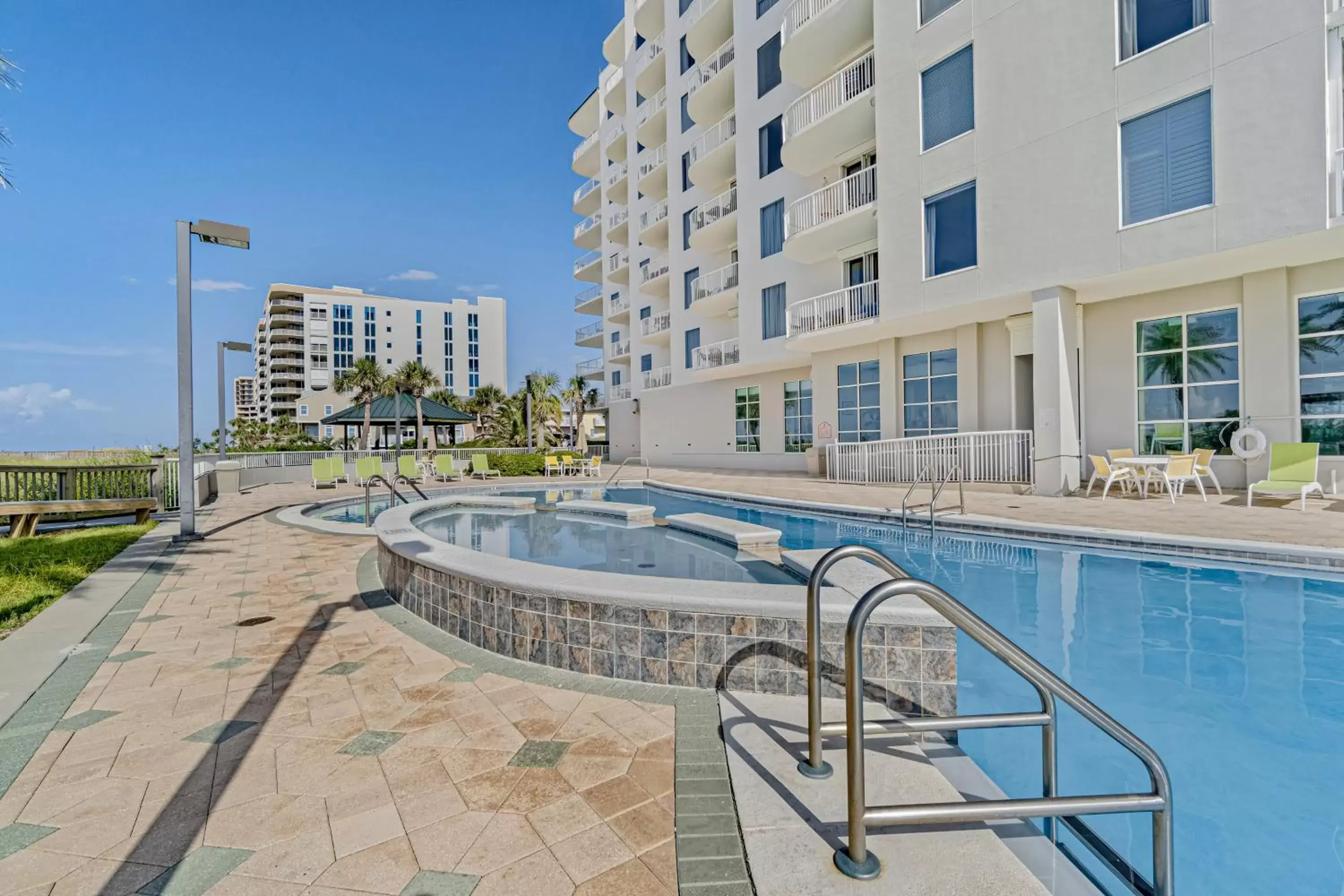 Swimming Pool in Spanish Key 304