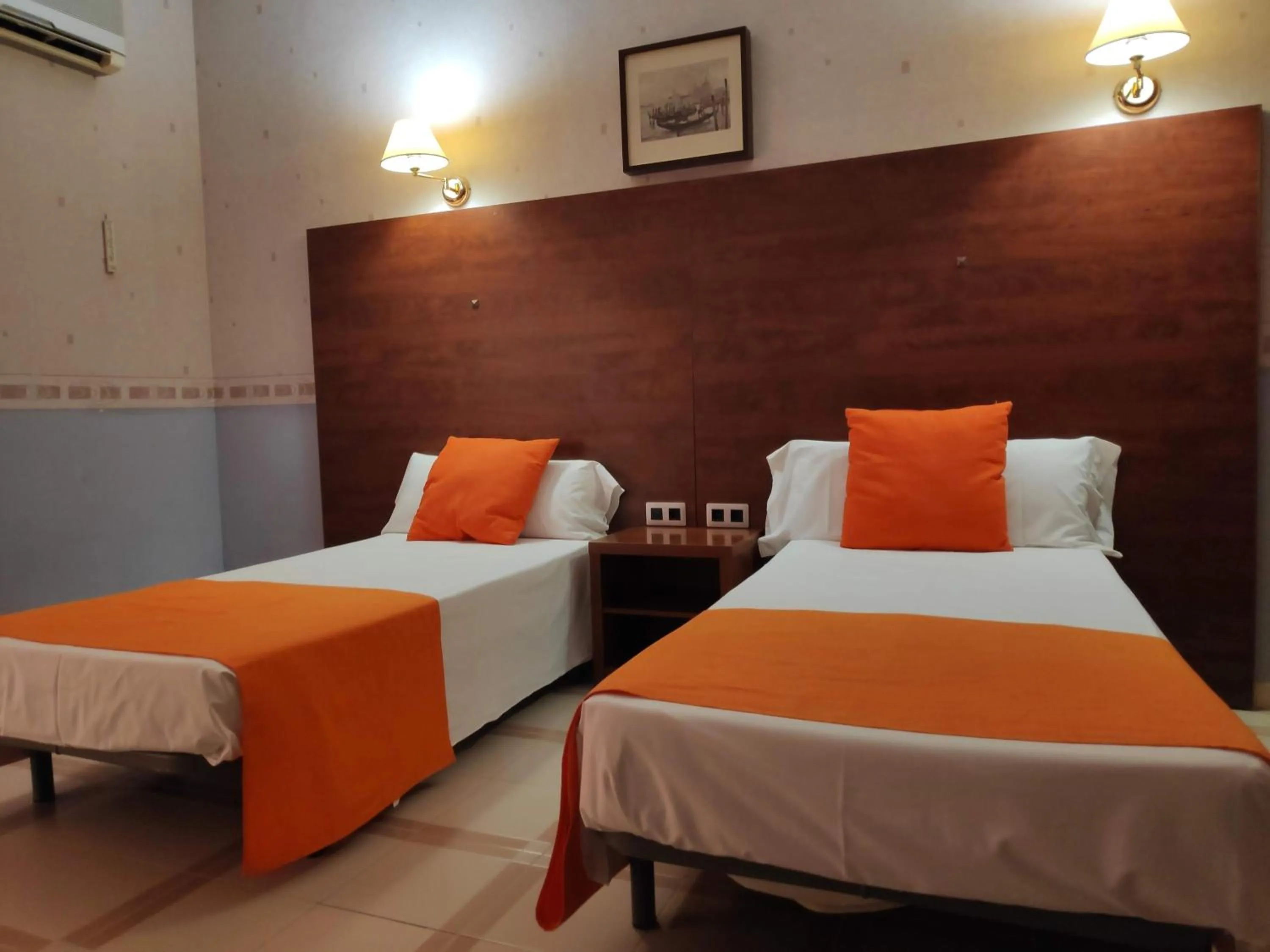 Photo of the whole room, Bed in Hotel Perú by Bossh! Hotels