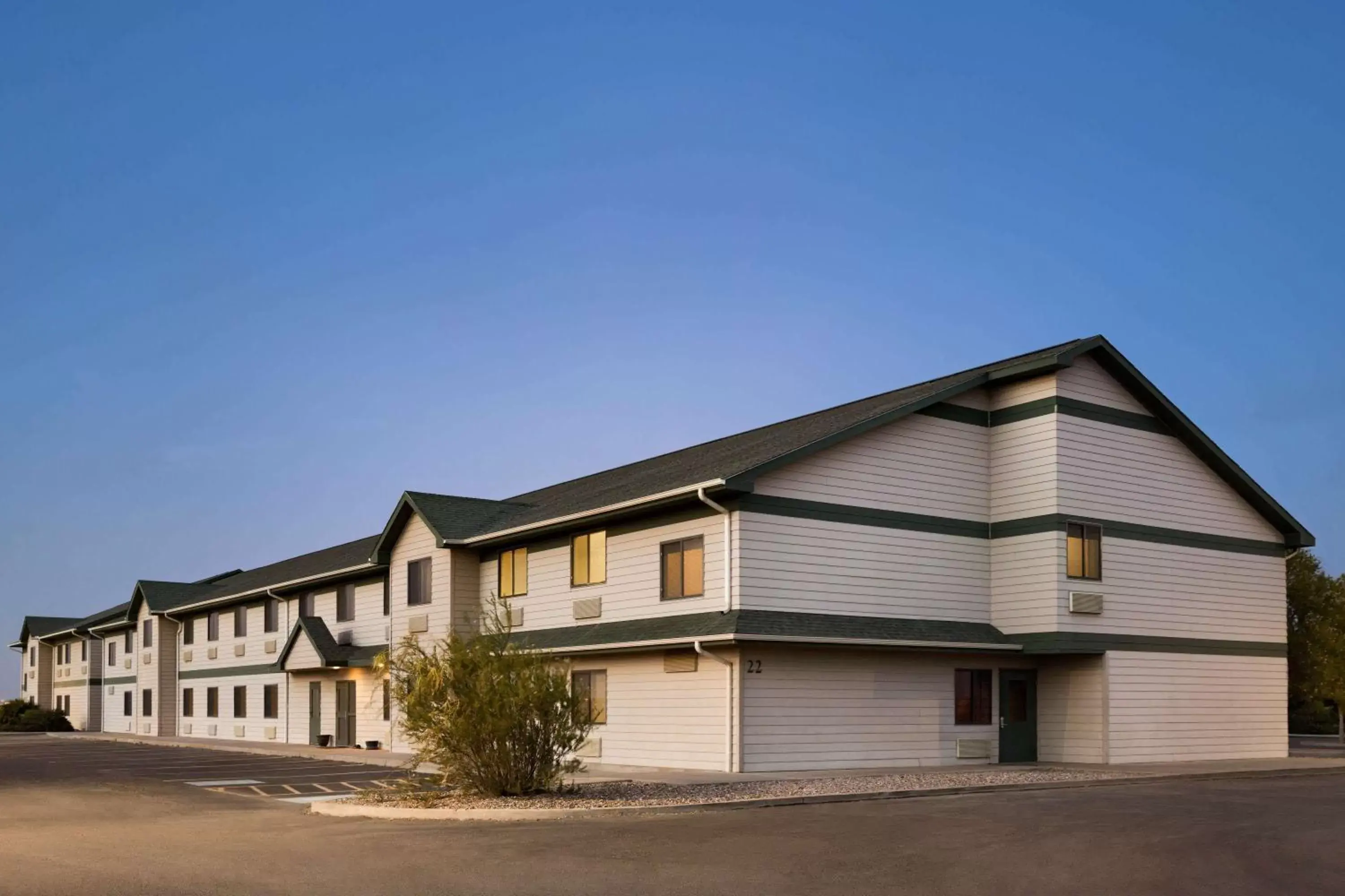 Property building in Travelodge by Wyndham Pecos Property building in Travelodge by Wyndham Pecos