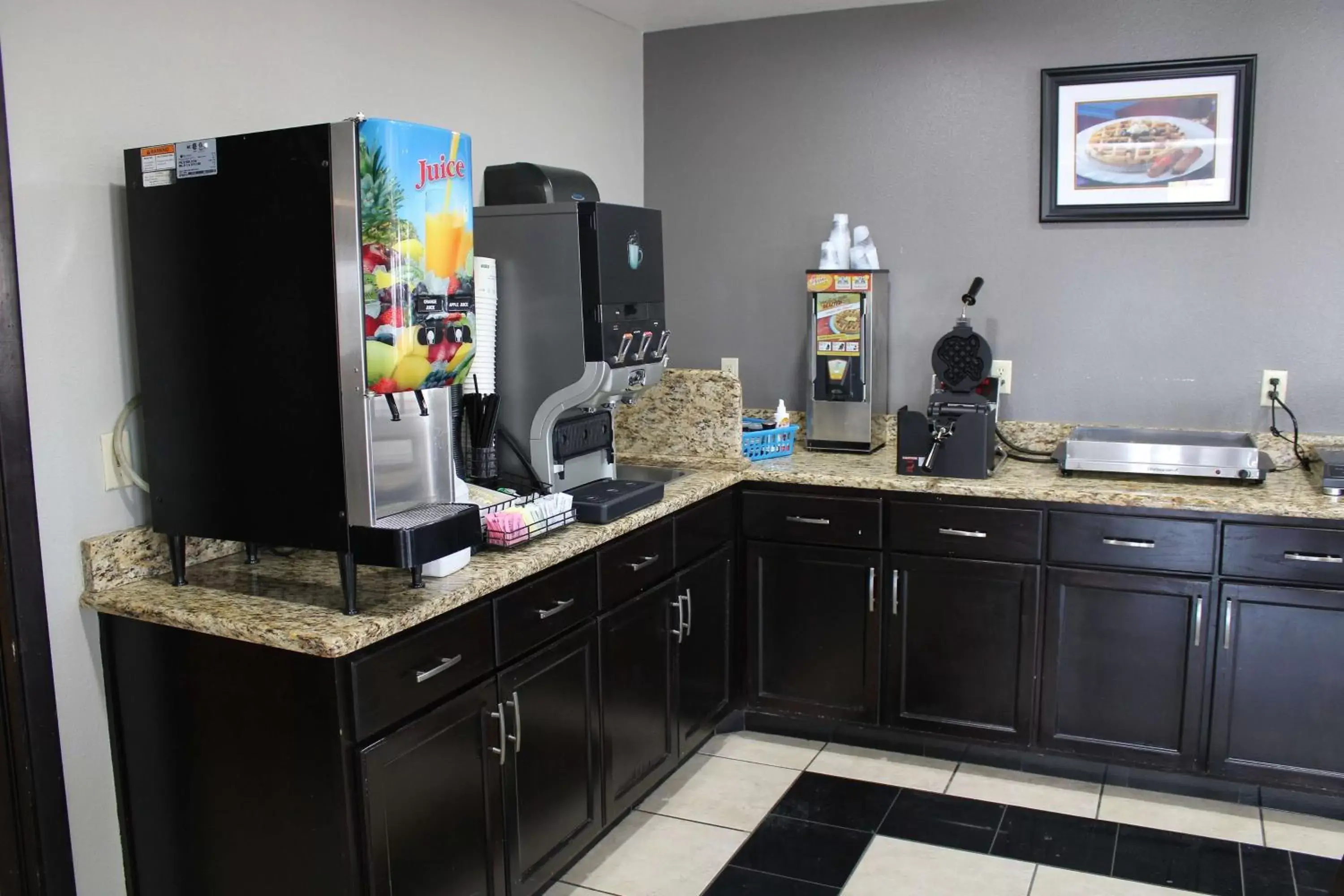 Breakfast, Kitchen/Kitchenette in Best Western Sunland Park