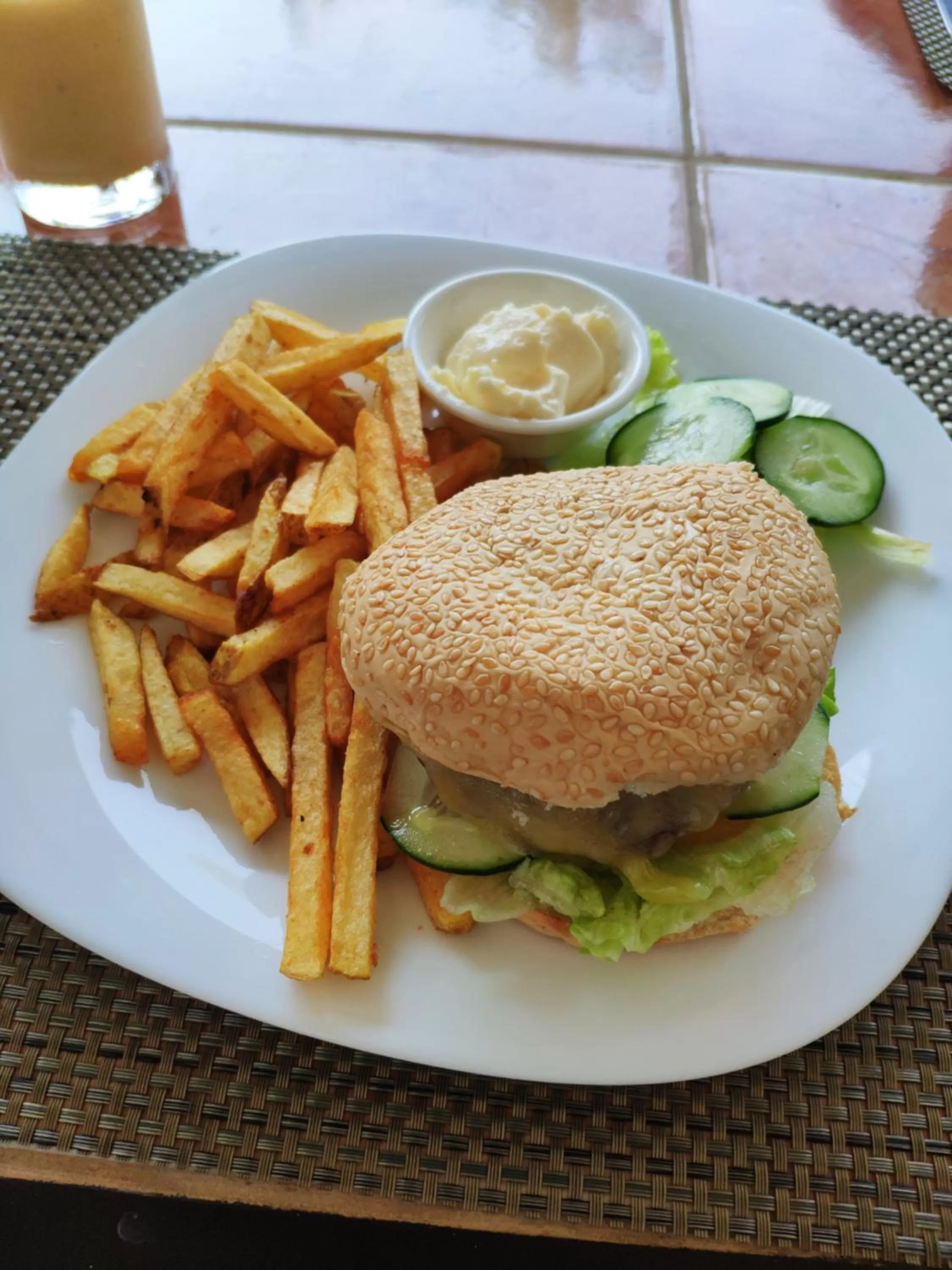 Restaurant/places to eat in Blue Ribbon Dive Resort