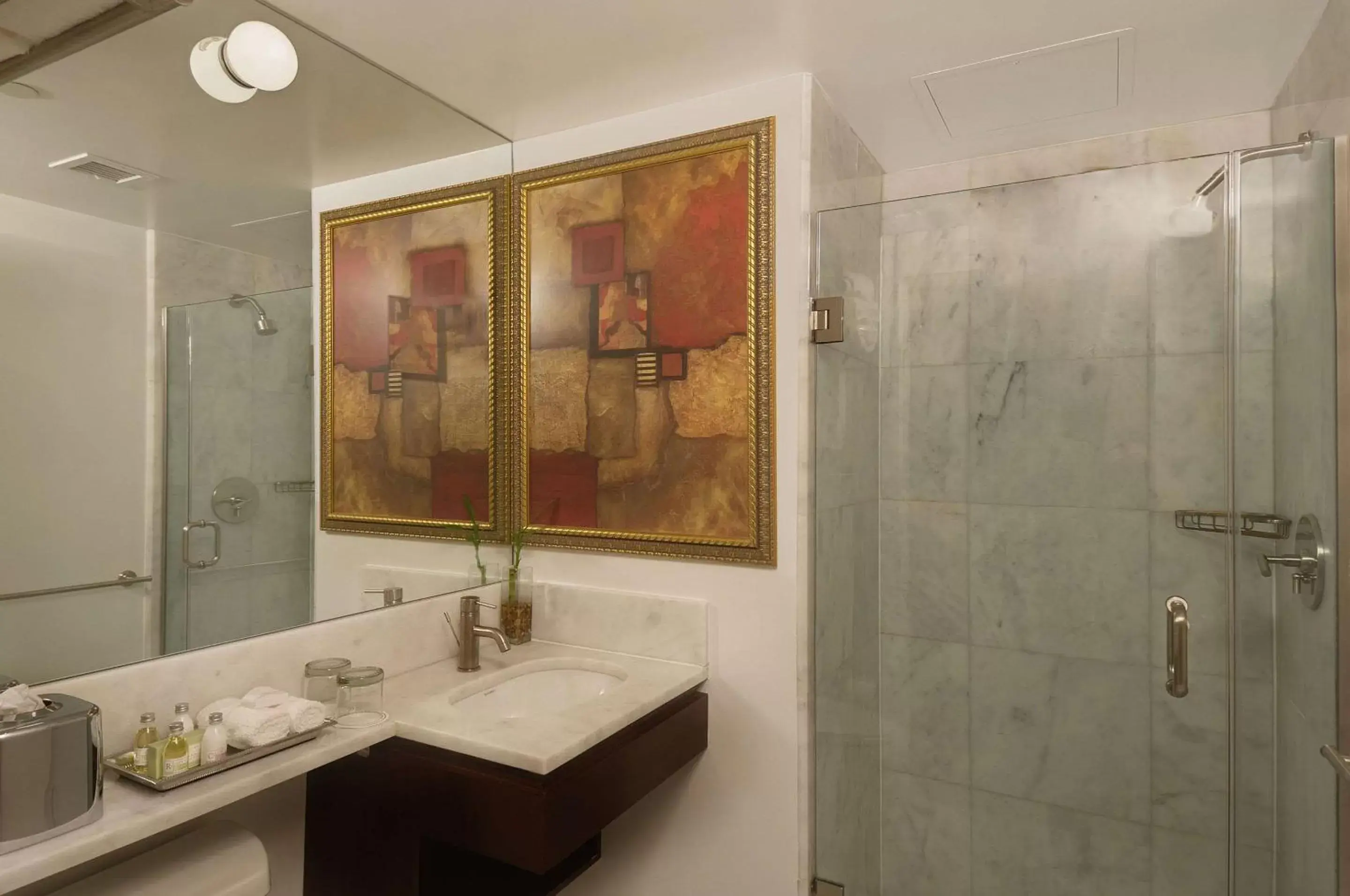Photo of the whole room, Bathroom in The Historic Blue Angel Hotel Lexington Ave, Ascend Hotel Collection