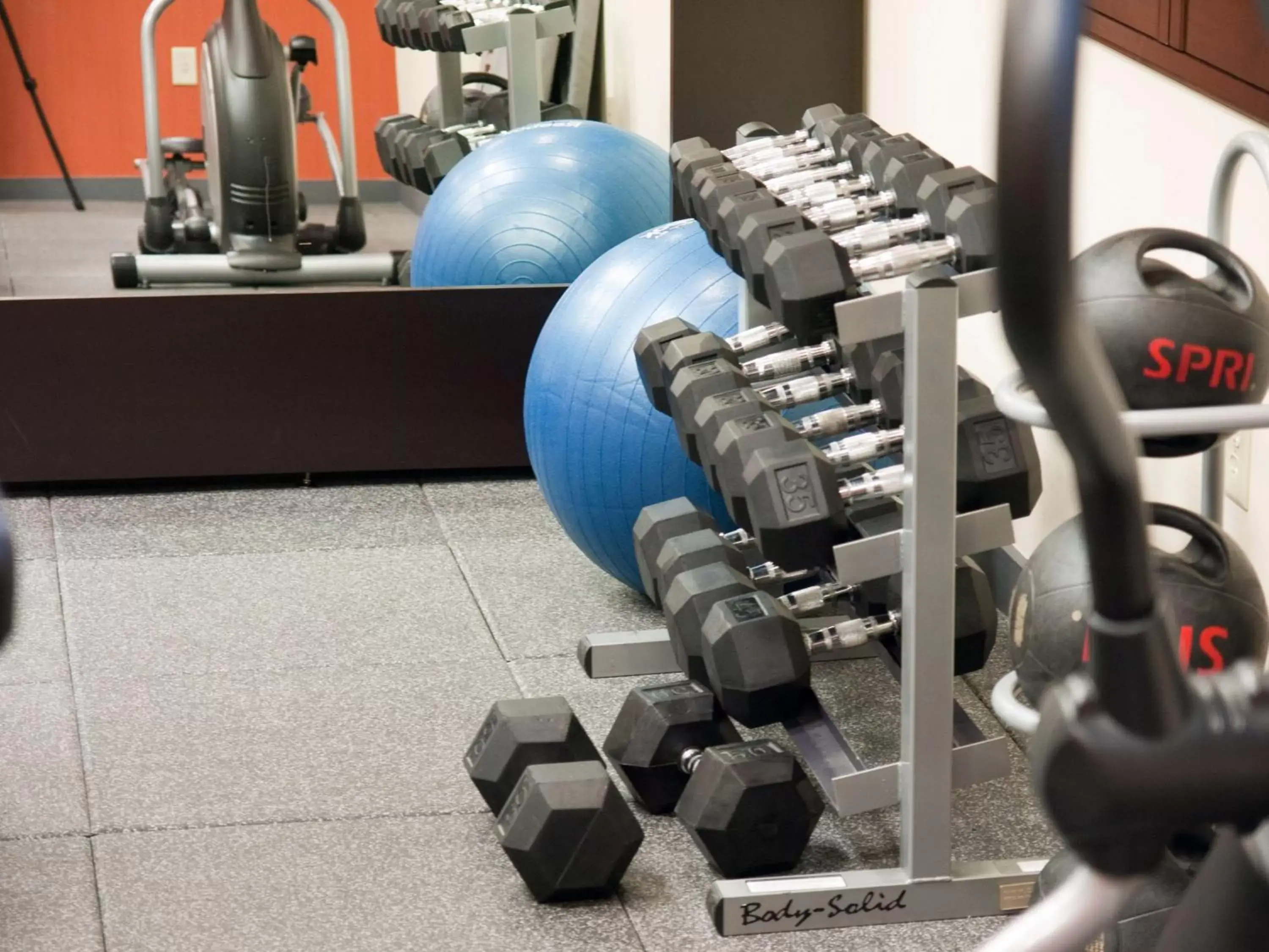 Fitness centre/facilities, Fitness Center/Facilities in Hampton Inn Savannah Historic District