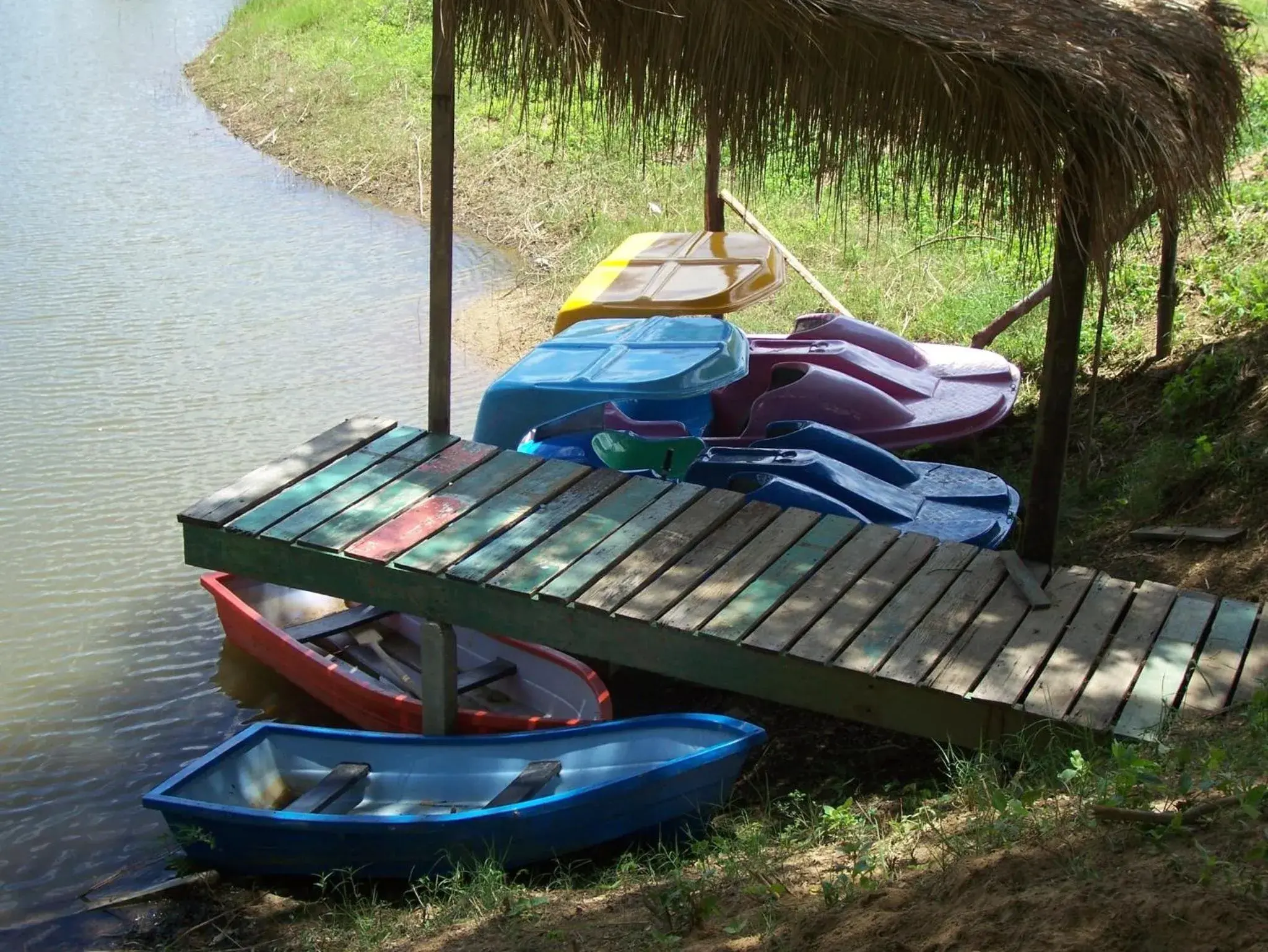 Canoeing in Saichonview Riverkwai Resort