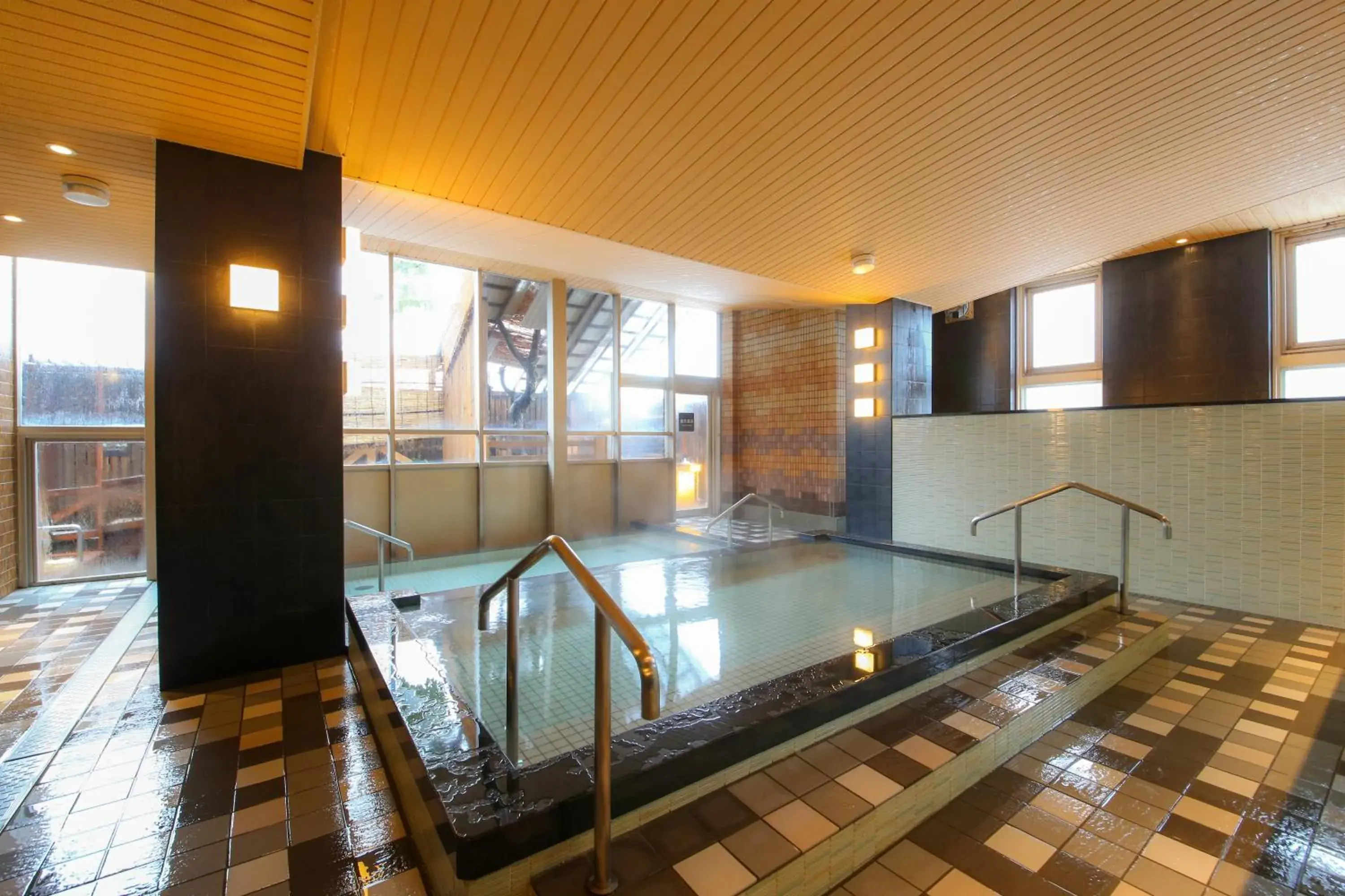 Public Bath, Swimming Pool in Ooedo Onsen Monogatari Kinosaki