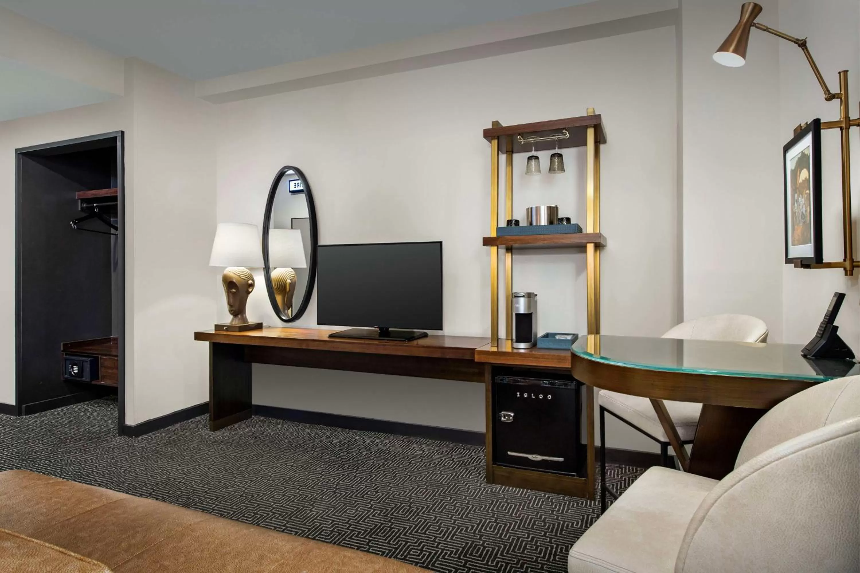 Bedroom in The Troubadour Hotel New Orleans