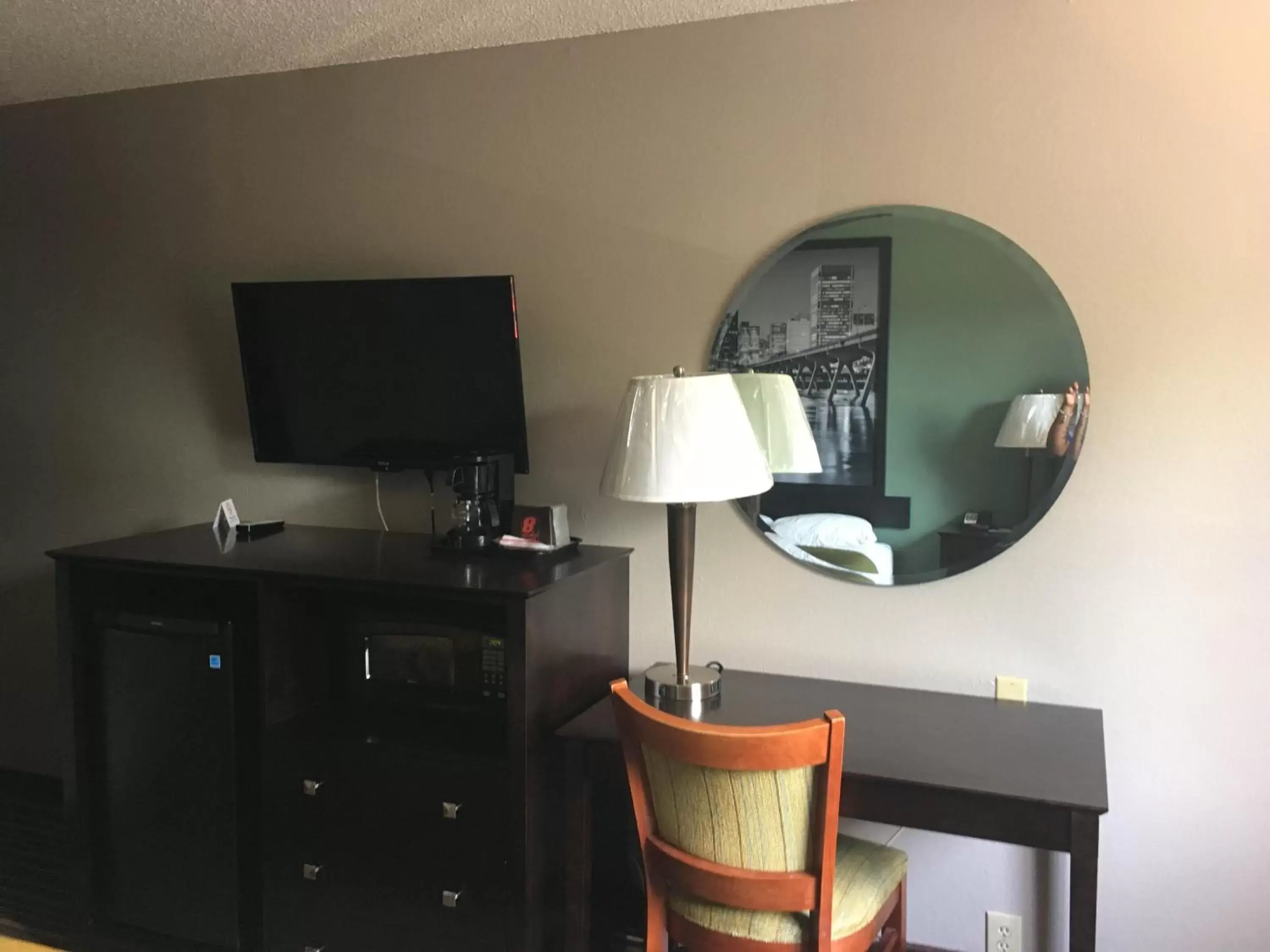 TV/Entertainment Center in Super 8 by Wyndham Richmond Midlothian Turnpike