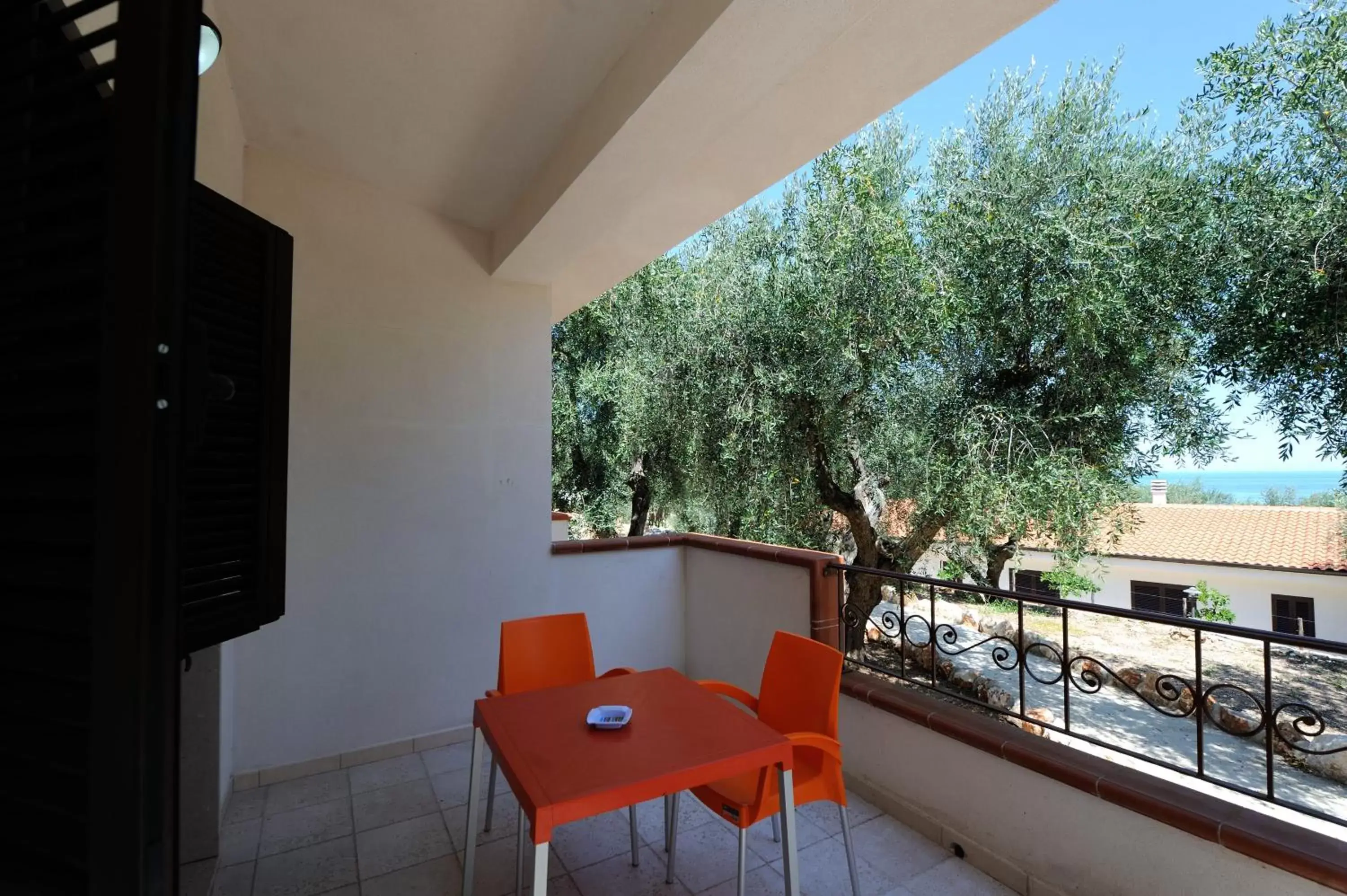 Patio, Balcony/Terrace in Zagare Residence