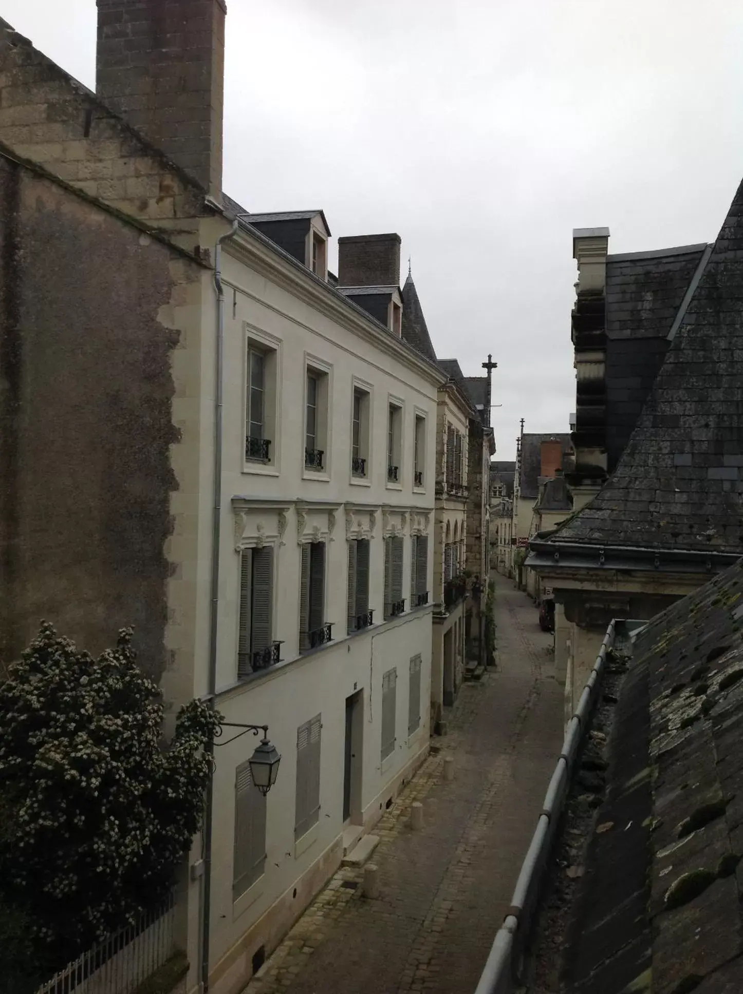 Quiet street view in Au Relais Saint Maurice